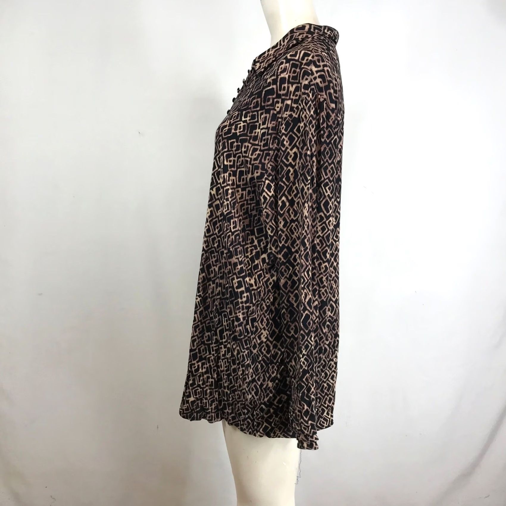 Soft Surroundings Soft Surroundings Womens 1X Black Tan Geometric Button Down Tunic Top Size XL / US 12-14 / IT 48-50 - 6 Thumbnail