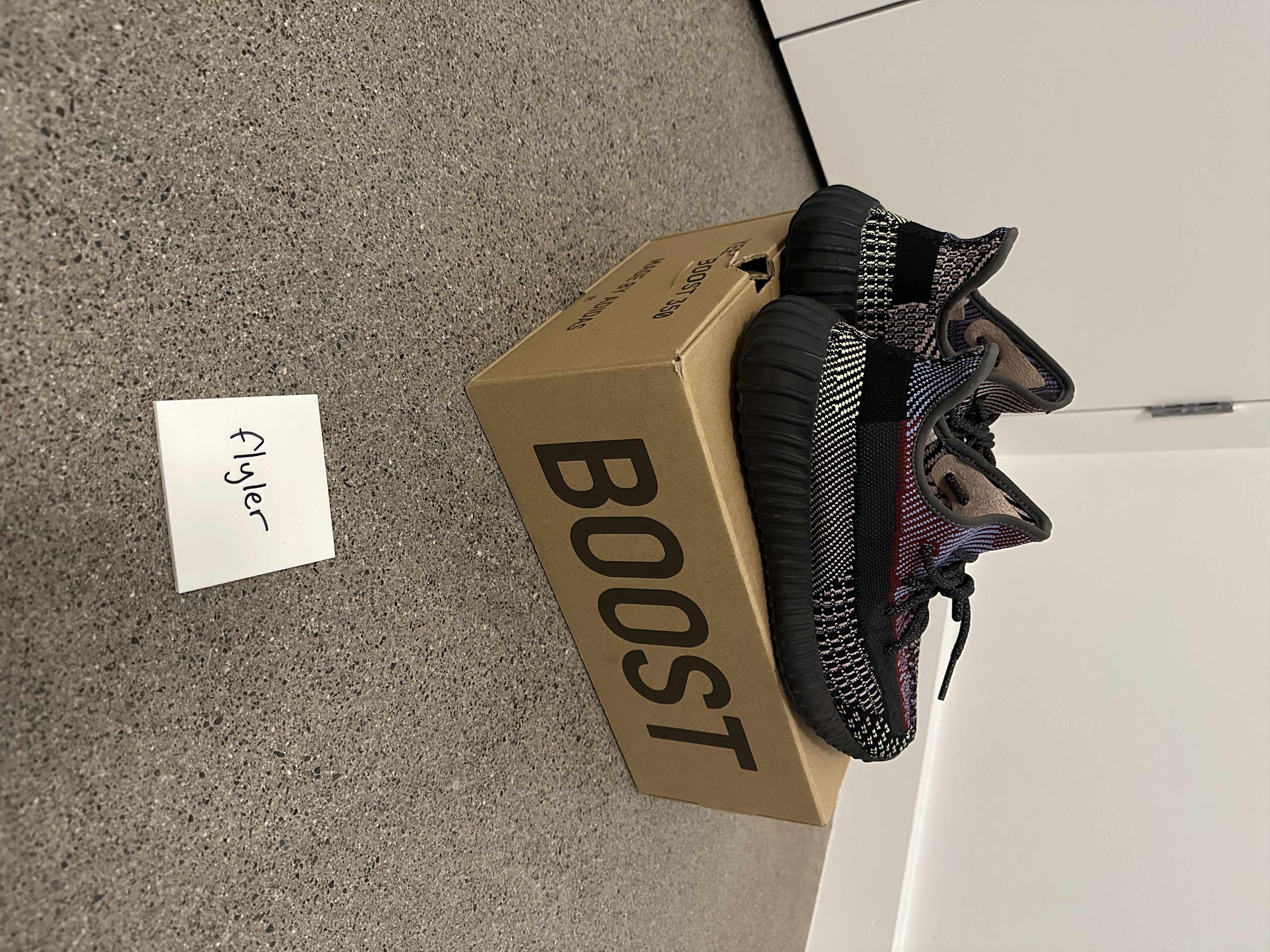 Yeezy Yeezy 350 V2 Yecheil Size US 8.5 / EU 41-42 - 1 Thumbnail