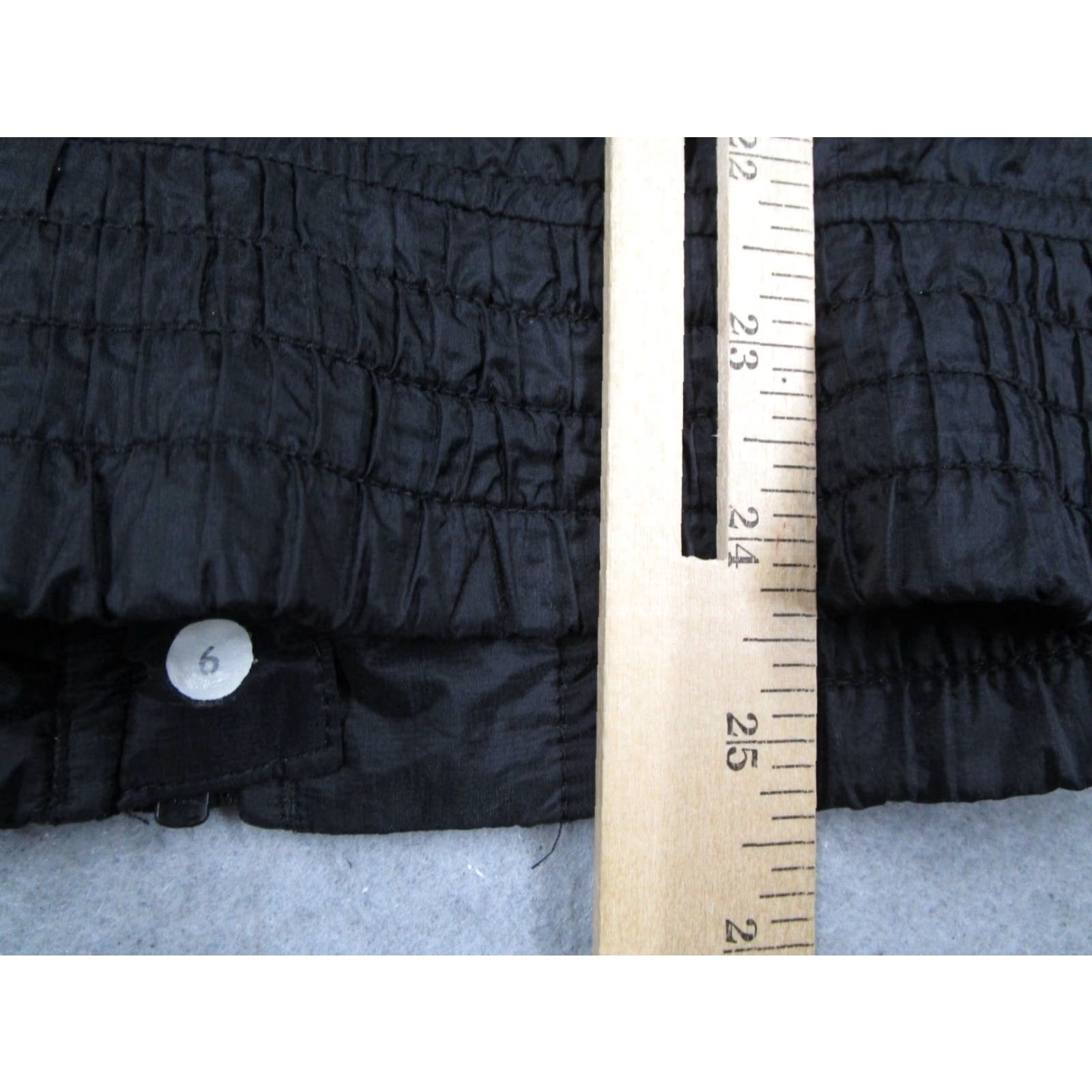Lululemon Lululemon Jacket Womens 6 Black Hooded Zip Nylon Windbreaker Front Tie Size M / US 6-8 / IT 42-44 - 7 Thumbnail