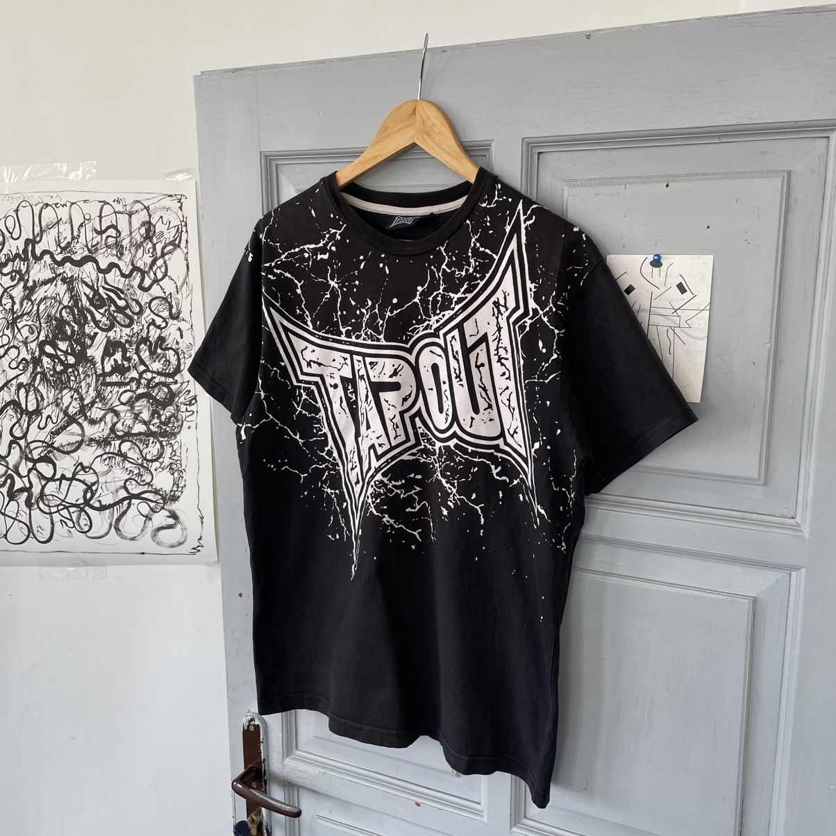 Tapout 🗿Tapout Big print logo T-shirt black white MMA Y2K Size US M / EU 48-50 / 2 - 3 Thumbnail