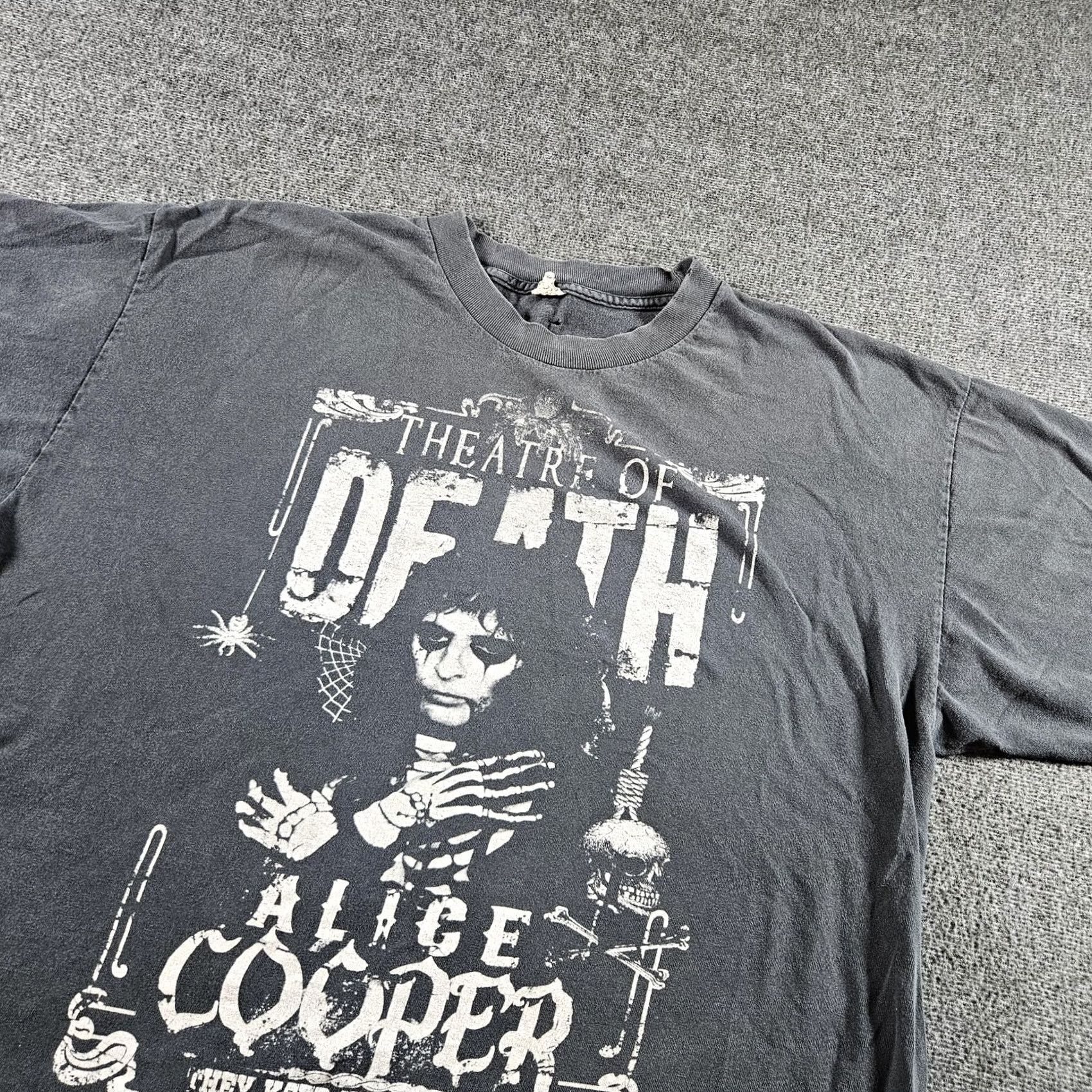 Vintage Alice Cooper Theatre Of Death Tour Shirt Mens XL Black Band Graphic Tee 2010 Size US XL / EU 56 / 4 - 2 Thumbnail