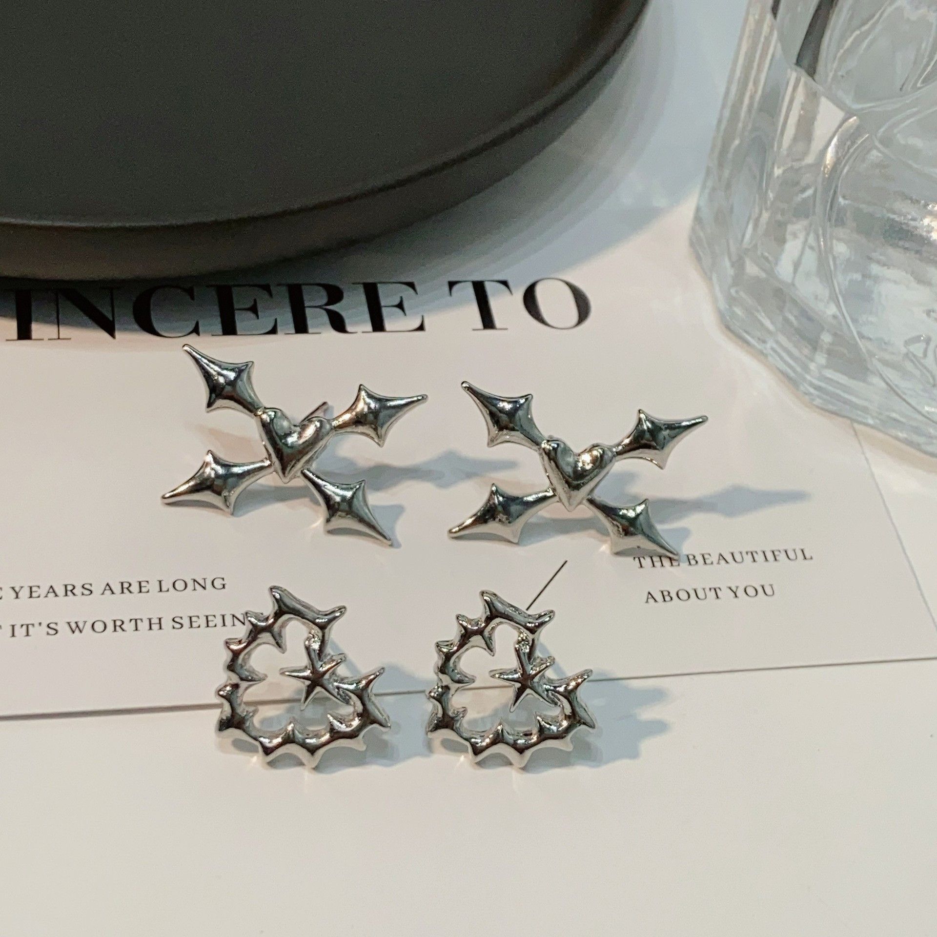 Jewelry Thorny Heart Retro Earrings One Pairs Chrome Jewelry Size ONE SIZE - 4 Thumbnail