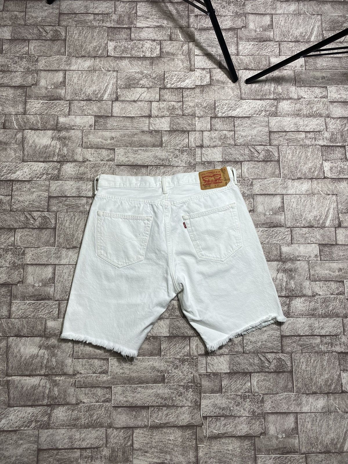 White Jeans Shorts Levi's Vintage 501 sz 33 L