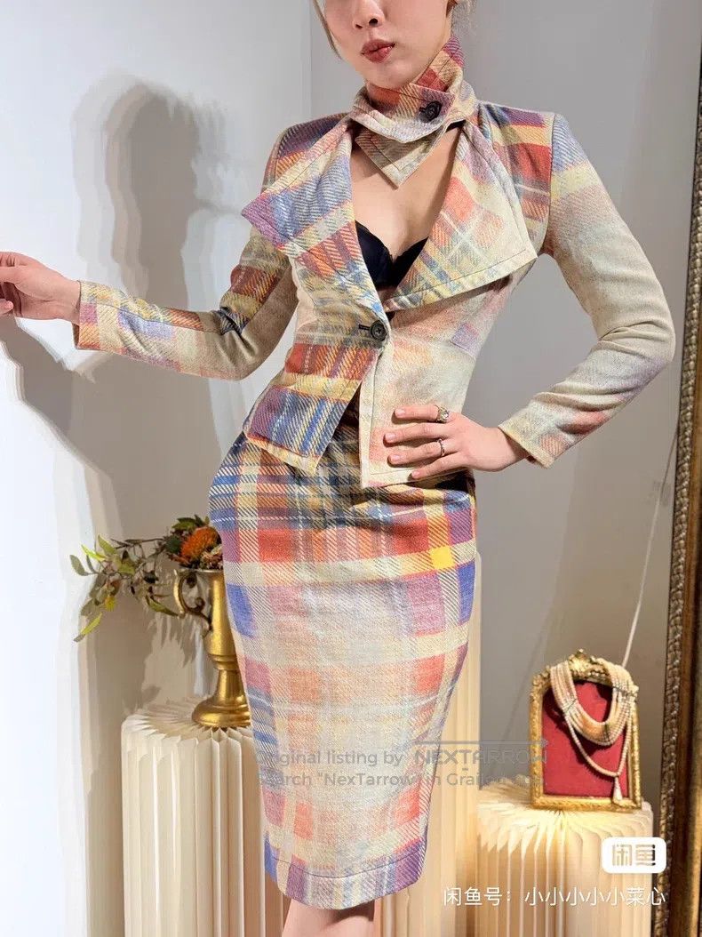Vivienne Westwood Vivienne Westwood Vintage second-hand set, faded and worn Size XS / US 0-2 / IT 36-38 - 3 Thumbnail