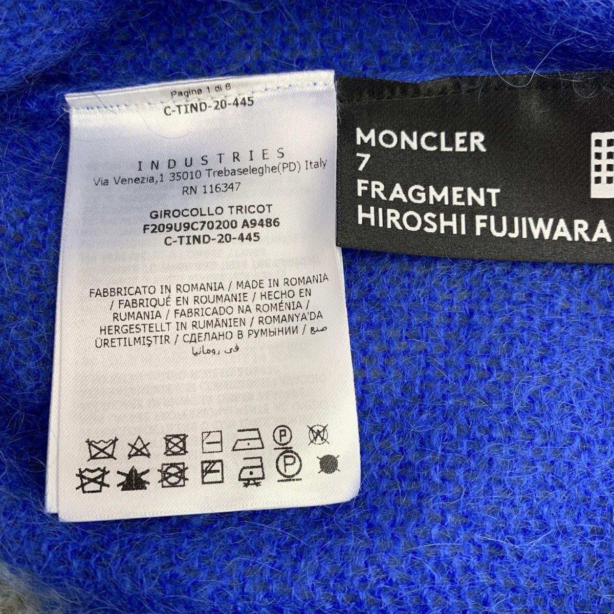 Moncler Moncler 3D Pattern Intarsia Long Sleeve Knit Sweater K26WX Size M / US 6-8 / IT 42-44 - 7 Thumbnail
