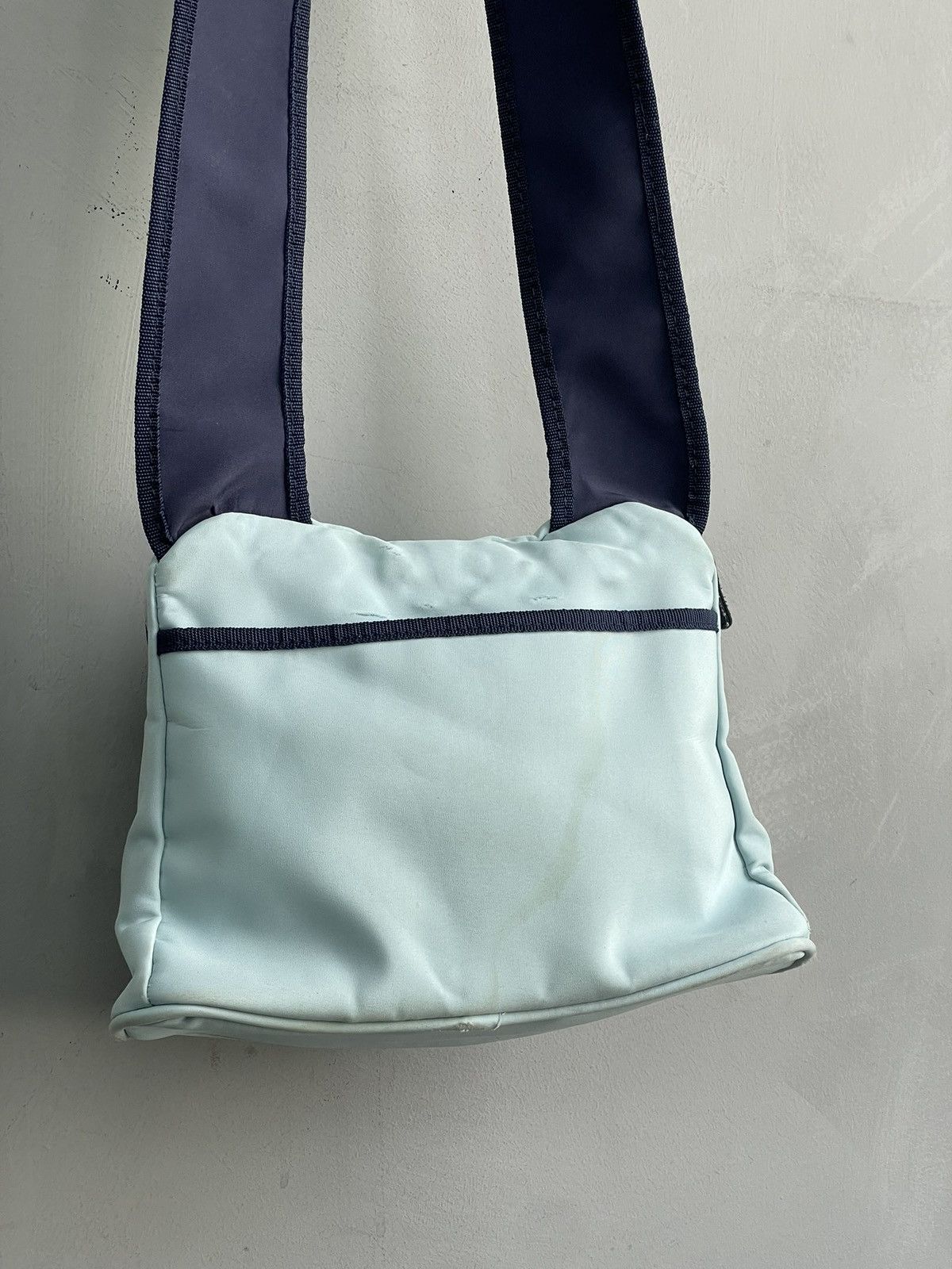 Nike Nike retro swoosh y2k messenger bag hype Size ONE SIZE - 5 Thumbnail