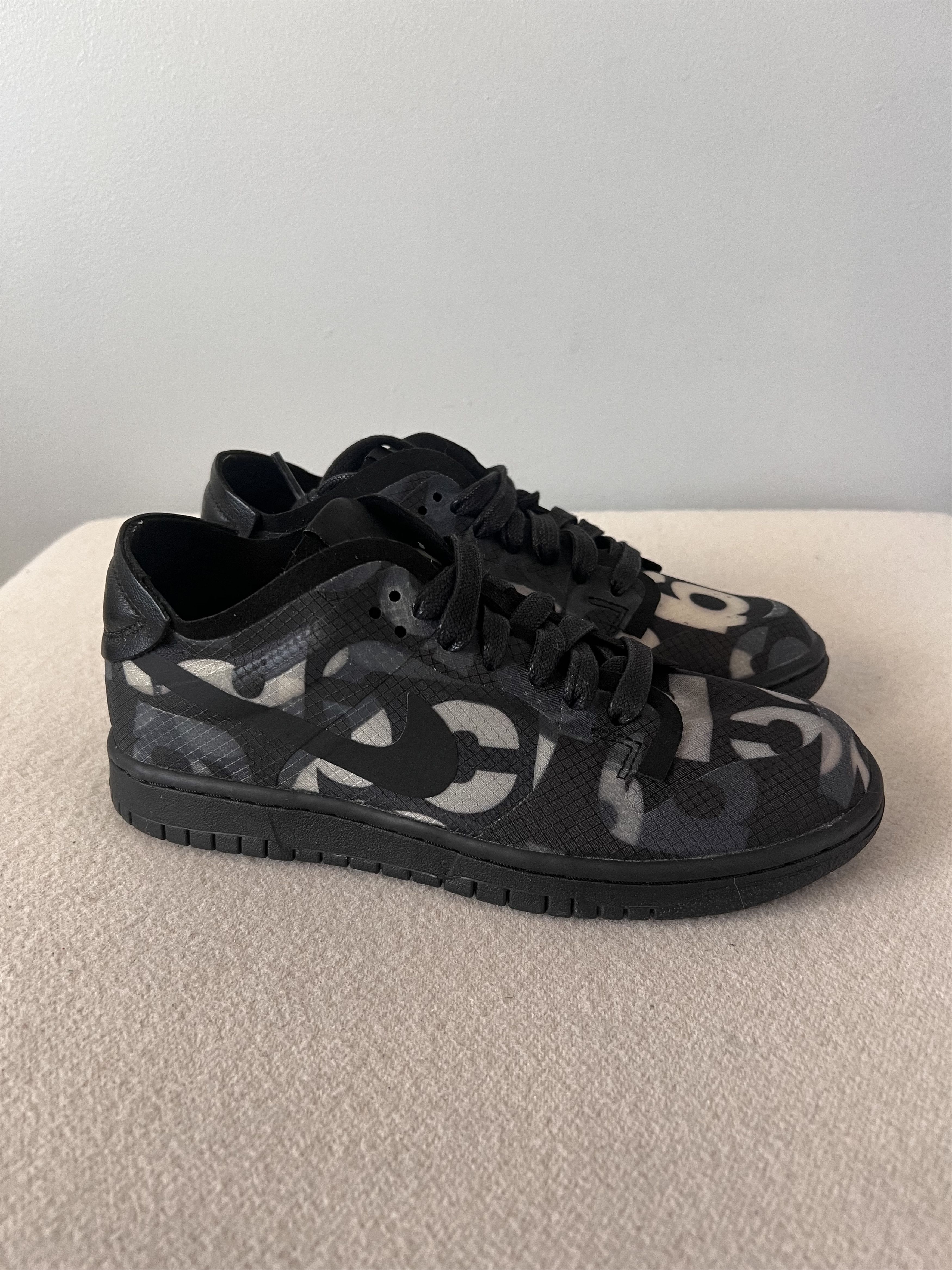 Comme des Garcons × Nike Comme des Garcons Nike Dunk Low in Black Print Size US 6 / EU 39 - 1 Thumbnail