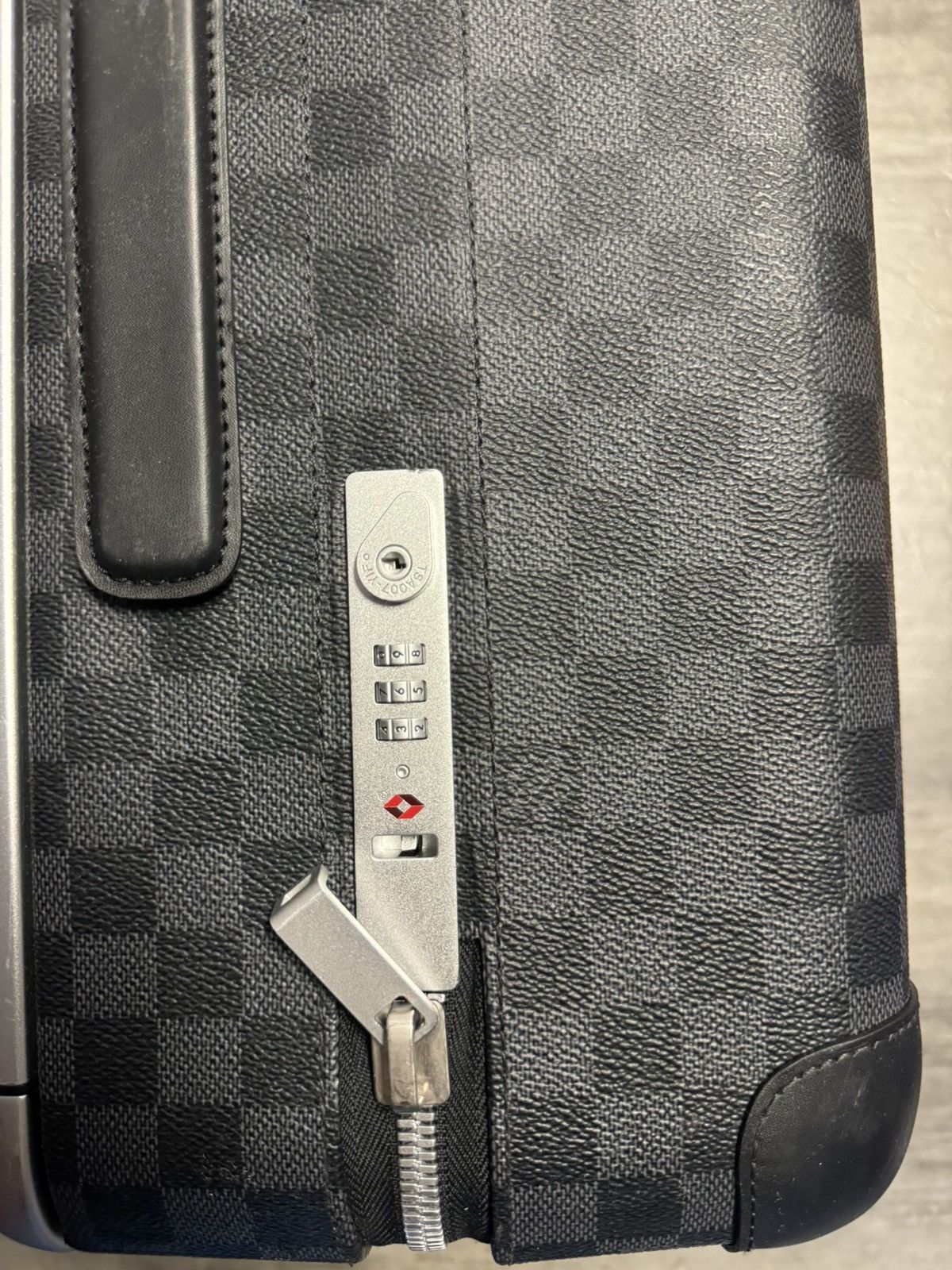 Louis Vuitton Louis Vuitton Horizon 55 Graphite Size ONE SIZE - 20 Thumbnail