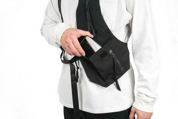 Guerrilla Group Guerrilla Group ATC QUICKDRAW HOLSTER 16F-ES-AV02 eyes&sins Size US M / EU 48-50 / 2 - 8 Thumbnail