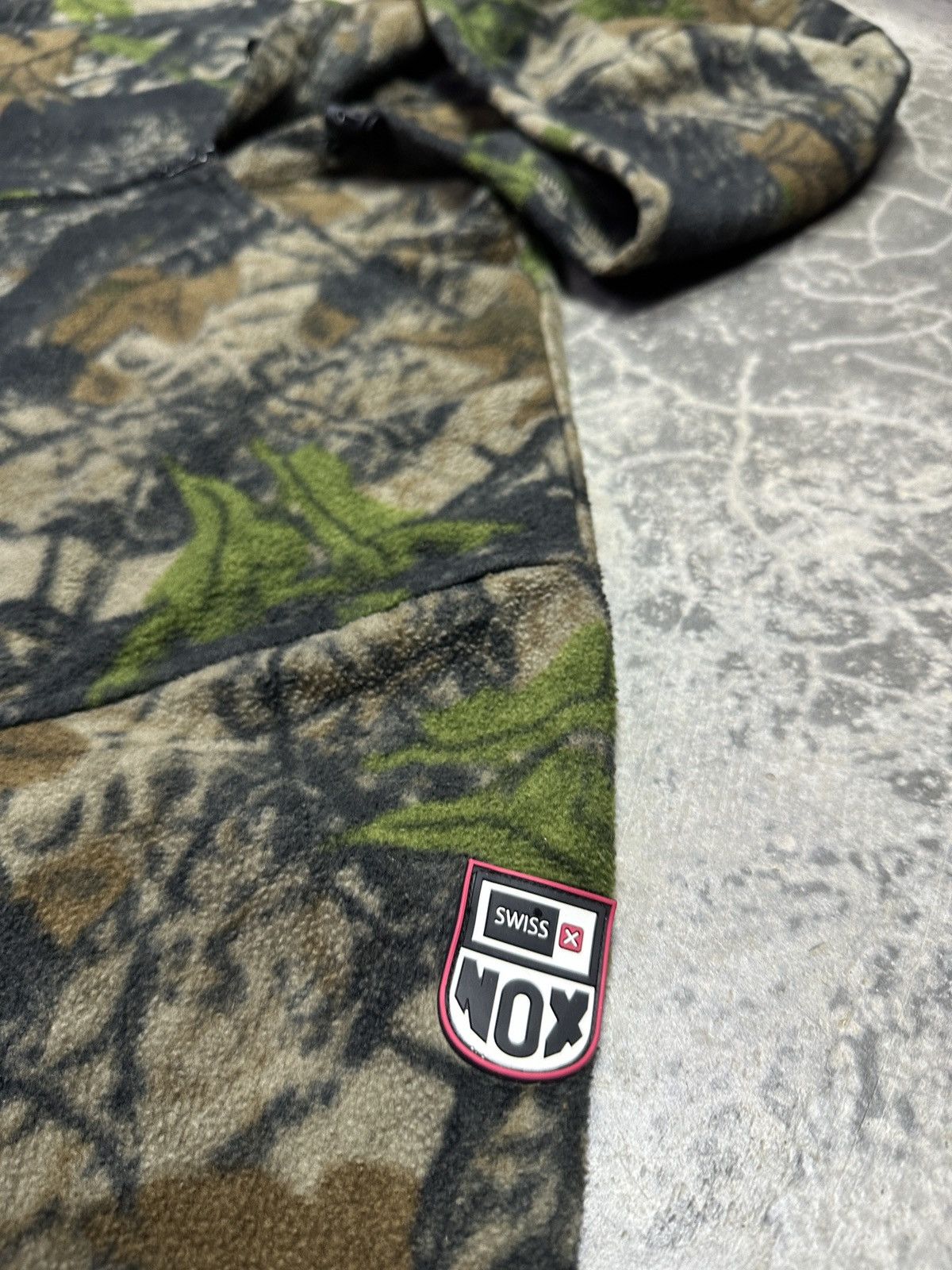 Realtree × Vintage Vintage Xon Swiss camouflage distressed hoodie Size US XL / EU 56 / 4 - 9 Thumbnail