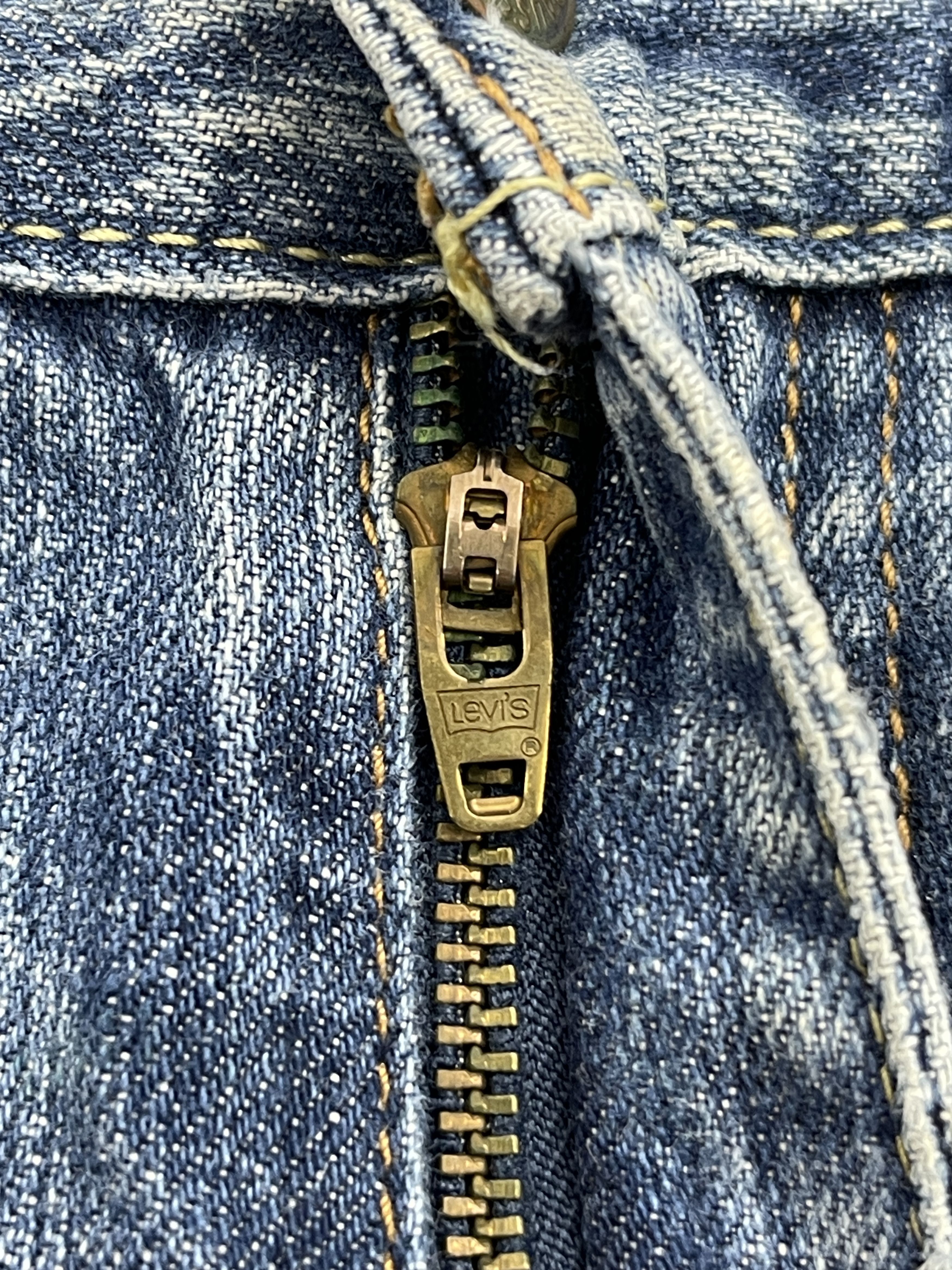 Levi's Distressed Vintage Levis 559 Loose Straight Denim DP2503 Size US 34 / EU 50 - 14 Thumbnail