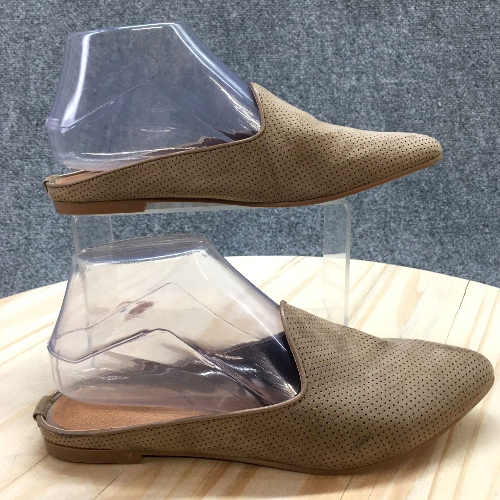 Vintage Universal Thread Sandals Womens Casual Slip On Pointed Toe Mules Brown Fabric Size US 7 / IT 37 - 2 Thumbnail