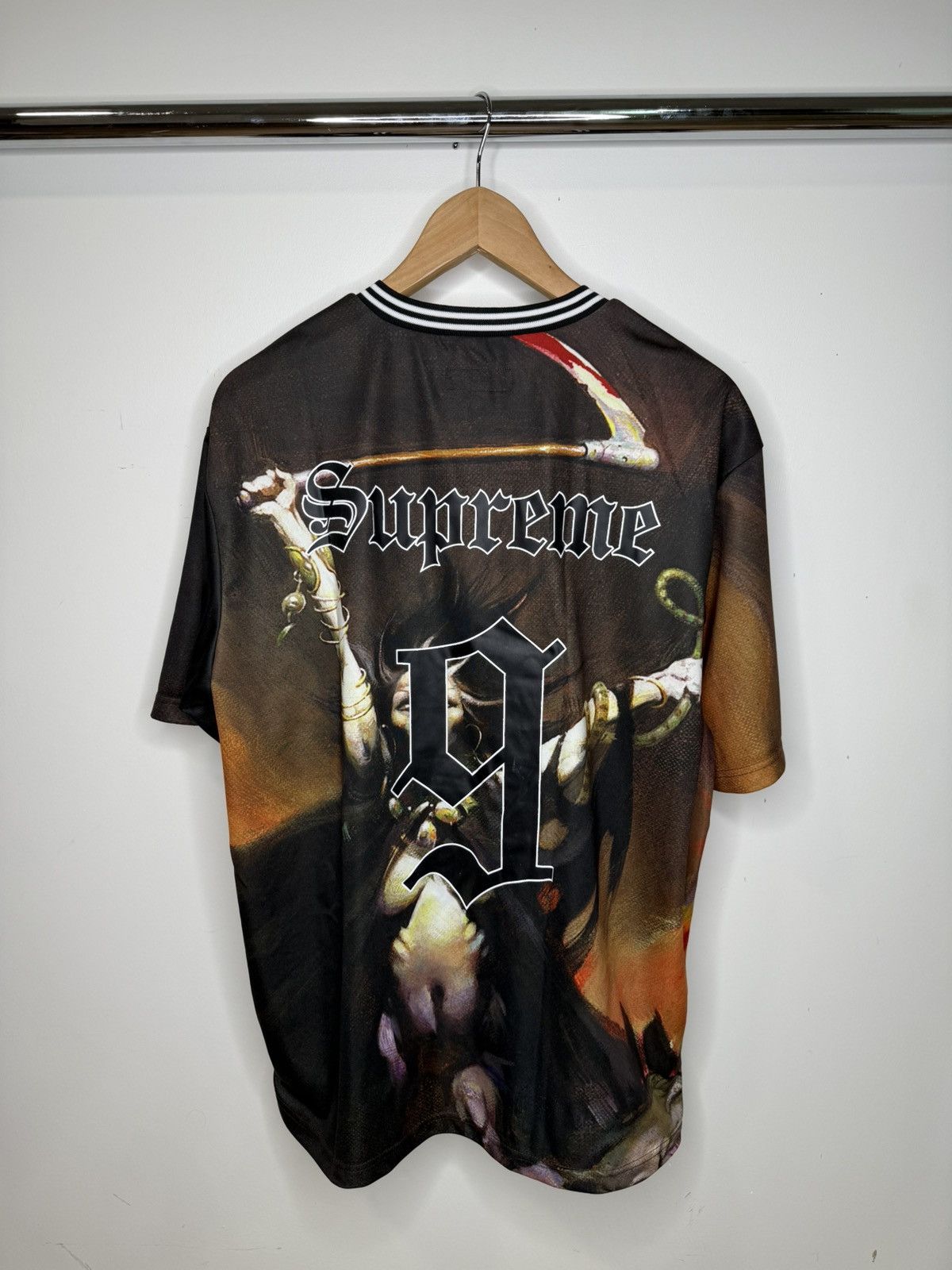 Supreme Supreme X Frazetta Size US M / EU 48-50 / 2 - 2 Thumbnail