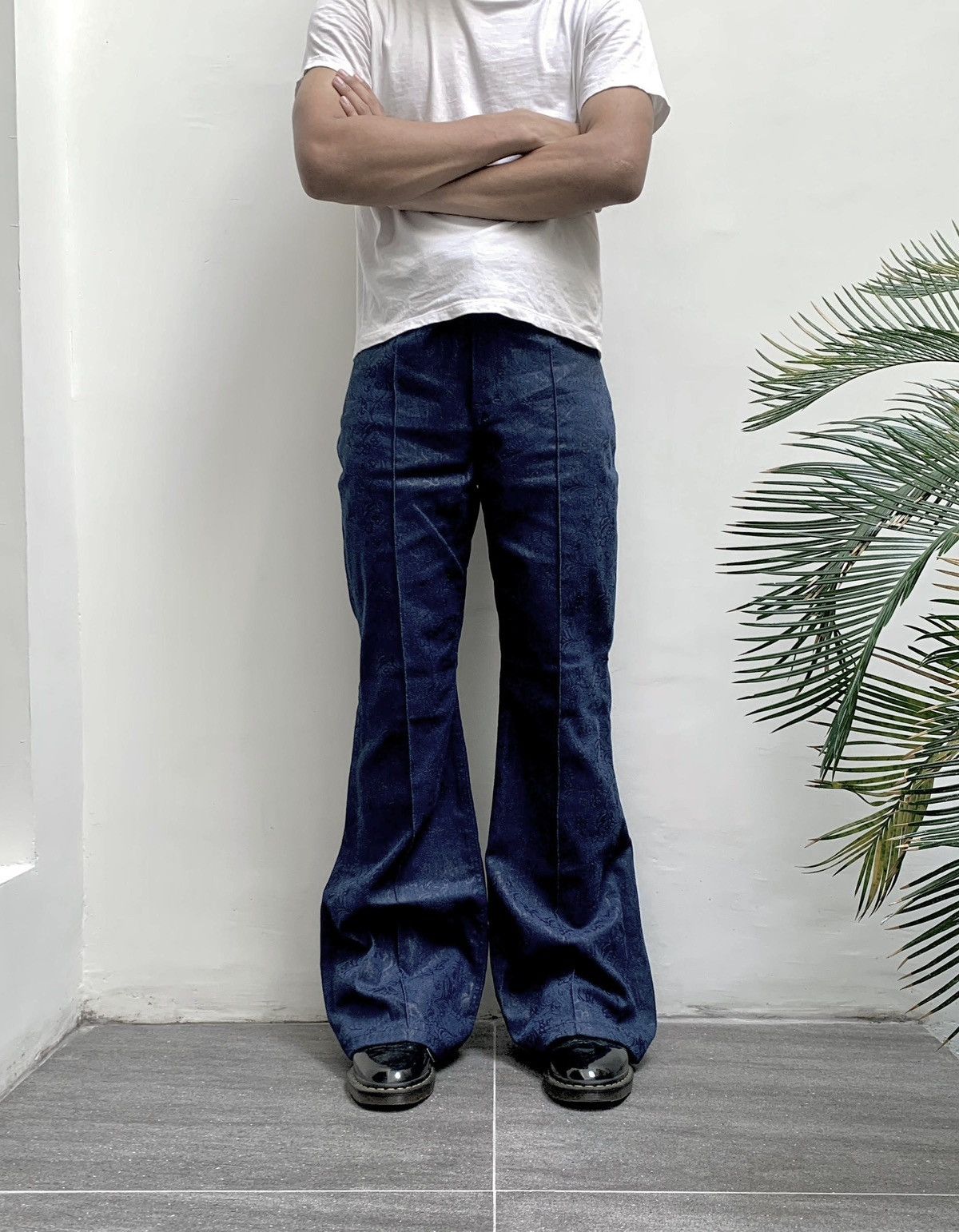Designer × Handmade Textured Floral Flared Pants Size US 32 / EU 48 - 1 Thumbnail