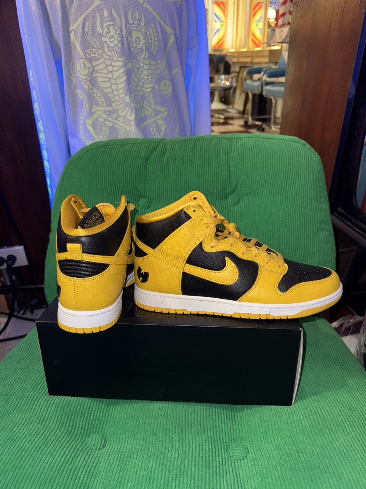 Nike Nike Dunk Hi Retro x Wutang Clan Shoes Size US 10.5 / EU 43-44 - 15 Thumbnail