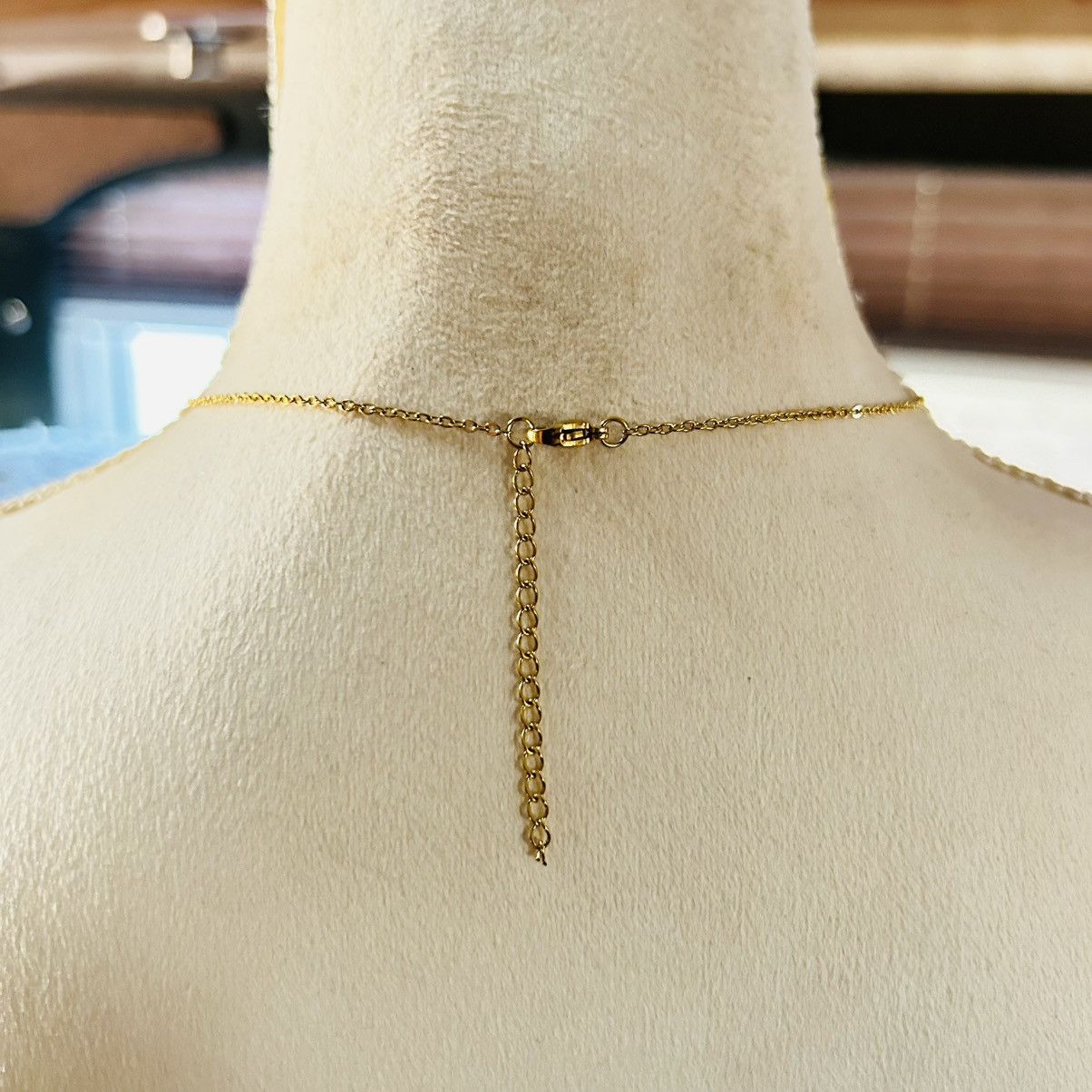 Vintage Vintage brass skeleton key on chain necklace Size ONE SIZE - 4 Thumbnail
