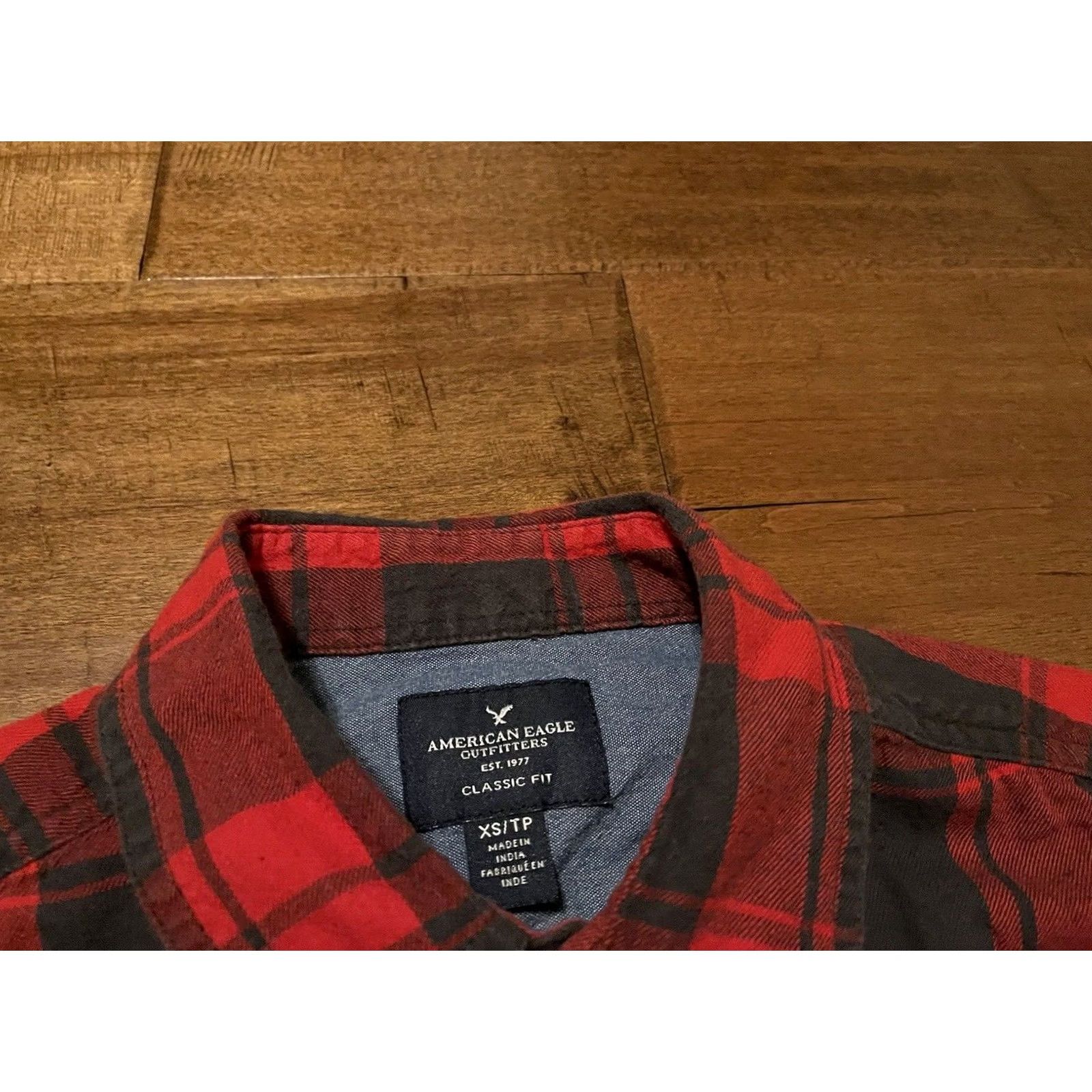 American Eagle Outfitters American Eagle Classic Fit Blue/Red Plaid Light Flannel Shirts - Men's XSmall Size US XS / EU 42 / 0 - 5 Thumbnail