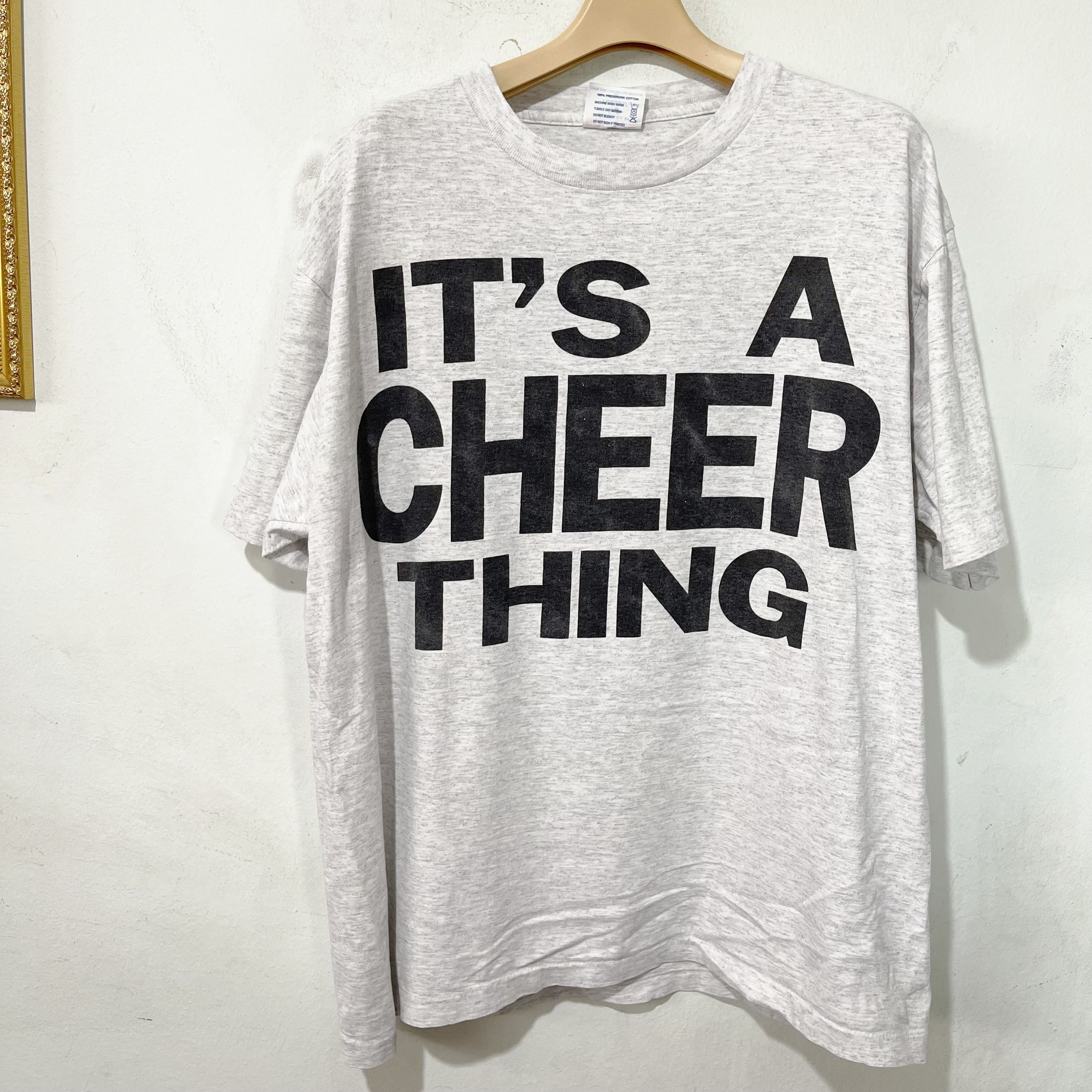 Vintage Vintage 90s It's A Cheer Thing You Wouldn't Understand Shirt Size US L / EU 52-54 / 3 - 1 Thumbnail