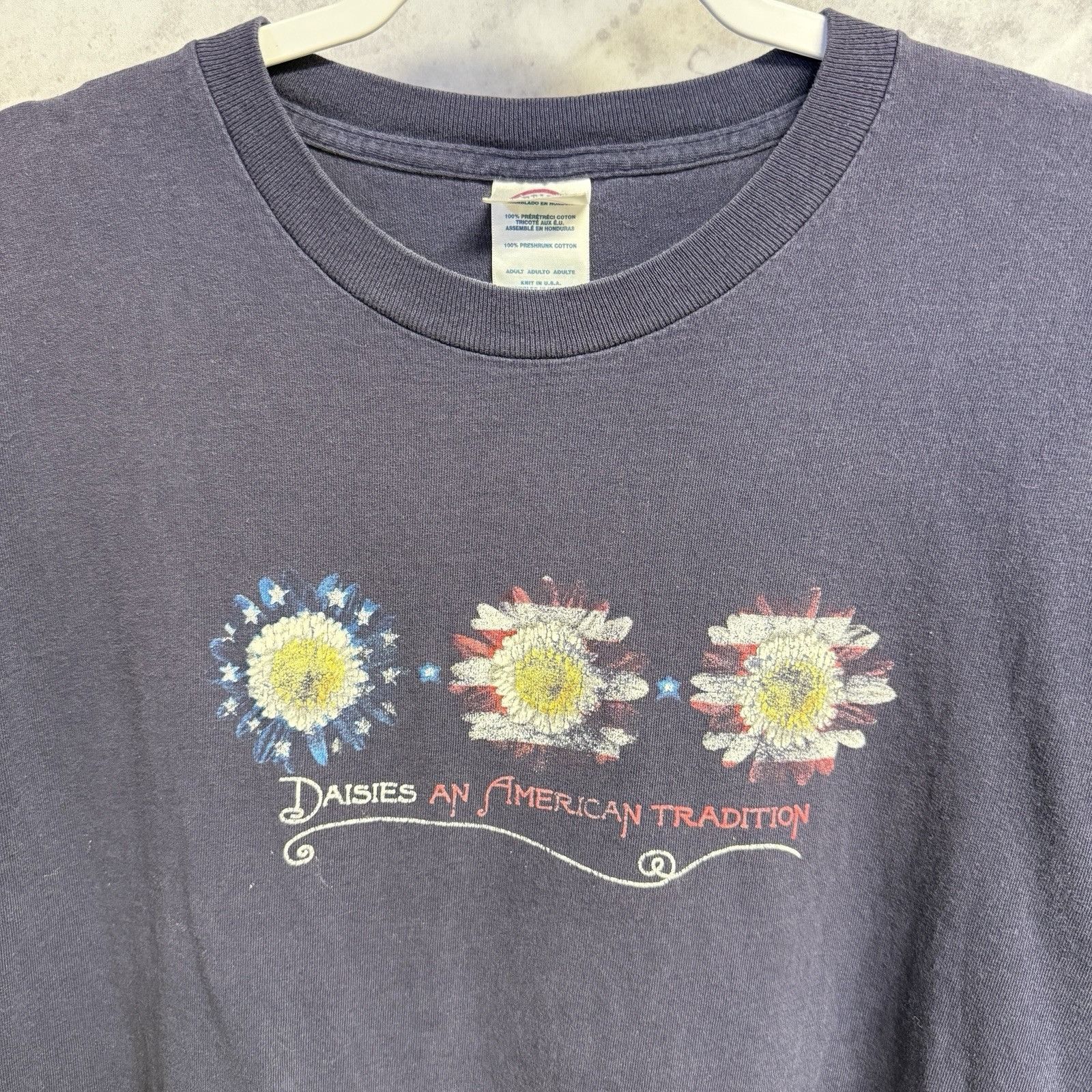 Vintage Vintage Daisies An American Tradition T Shirt XL 23x28 Size US XL / EU 56 / 4 - 1 Thumbnail