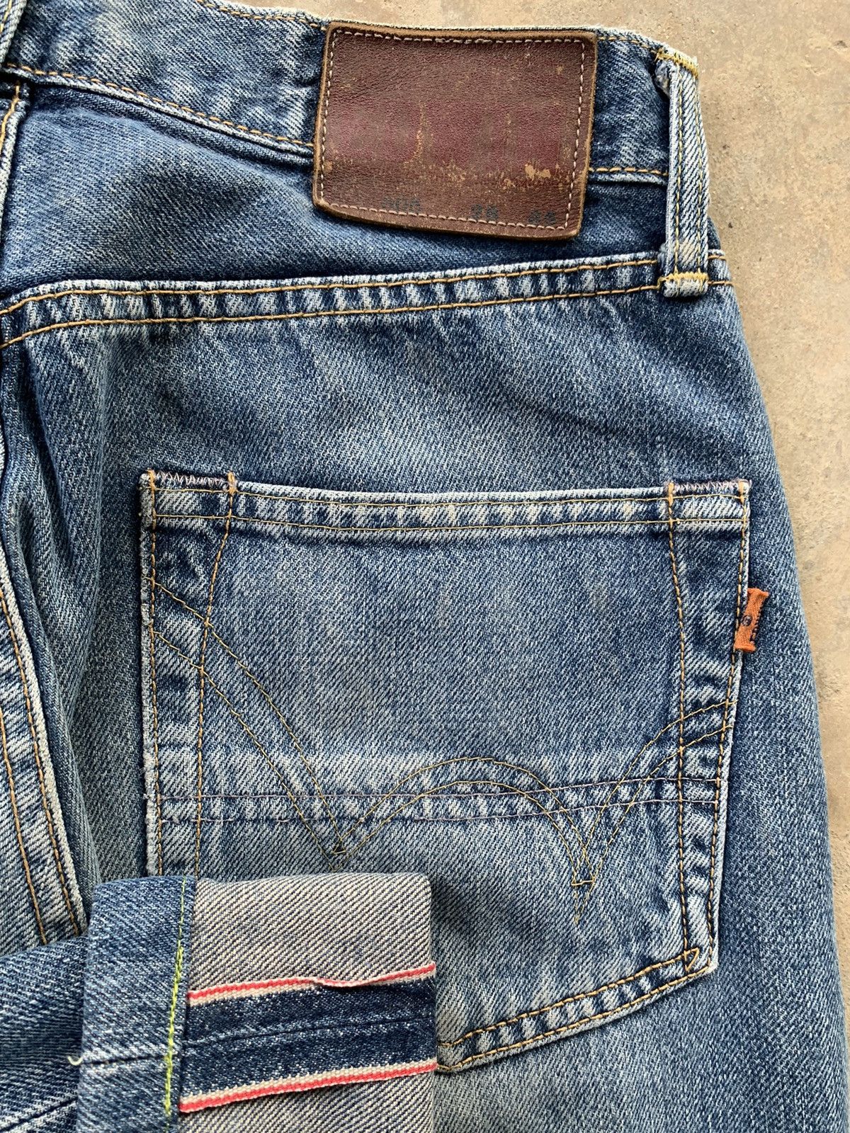 Edwin × Vintage Vintage Edwin Baggy Selvedge Distressed Denim Size US 28 / EU 44 - 3 Thumbnail