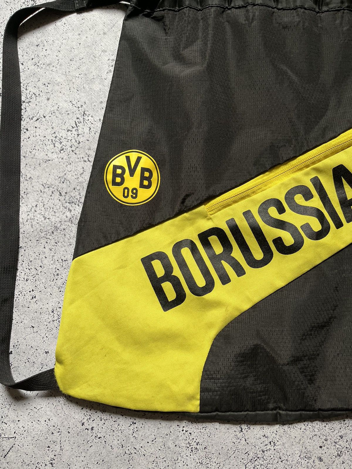 Puma Vintage Puma Borussia Dortmund Soccer Training Bag Y2K USA Size ONE SIZE - 2 Thumbnail