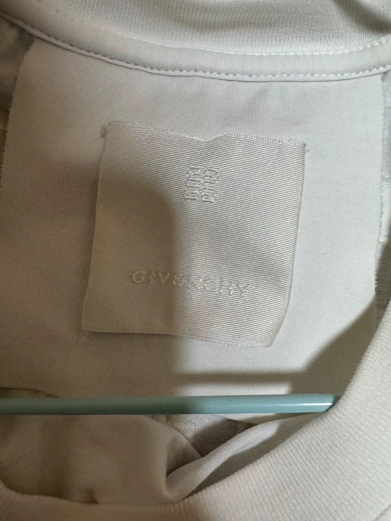 Other Givenchy Oil Barrel Series White T S size Size US S / EU 44-46 / 1 - 3 Thumbnail