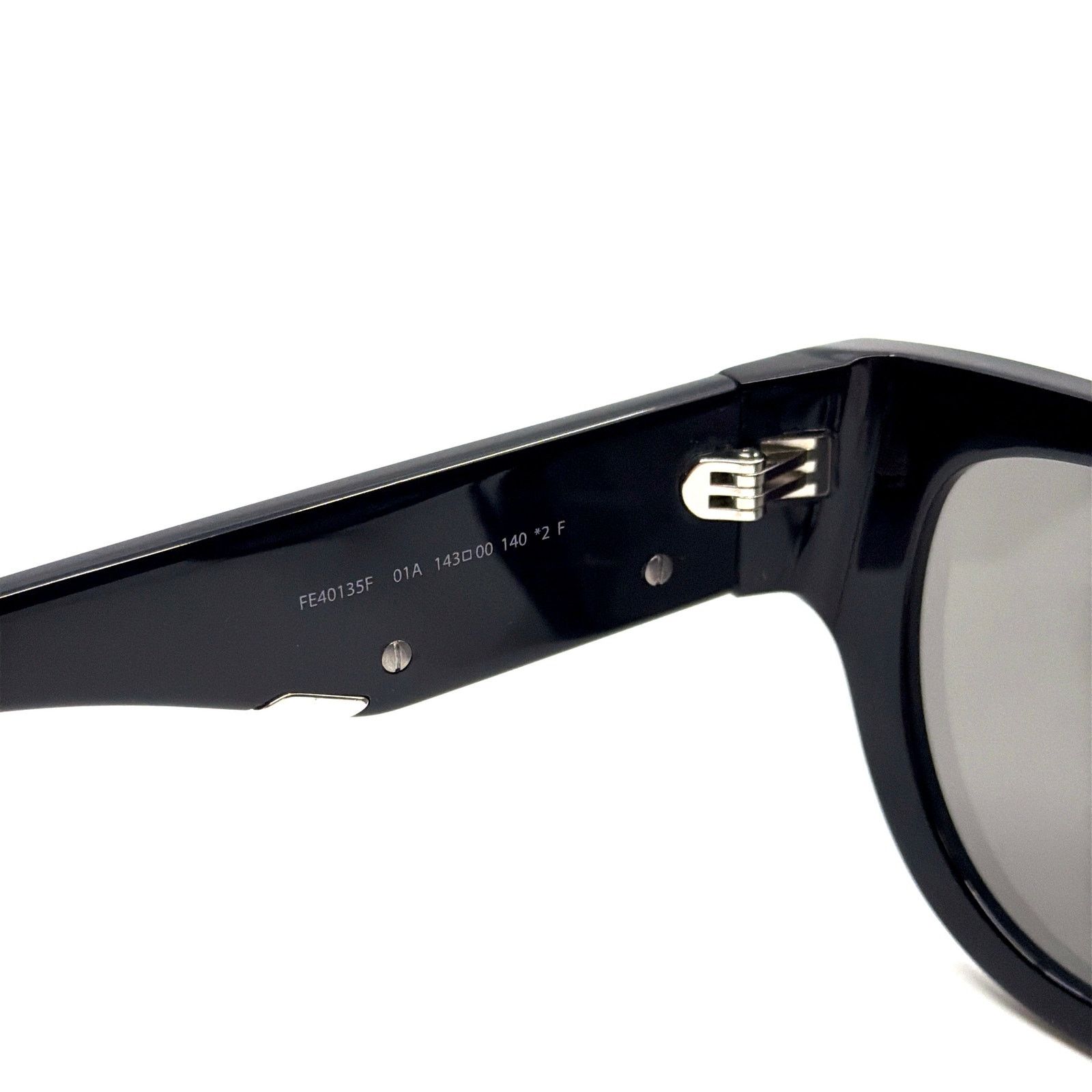 Fendi New!!! FENDI Sunglasses FE40135F 01A Authentic Size ONE SIZE - 8 Thumbnail