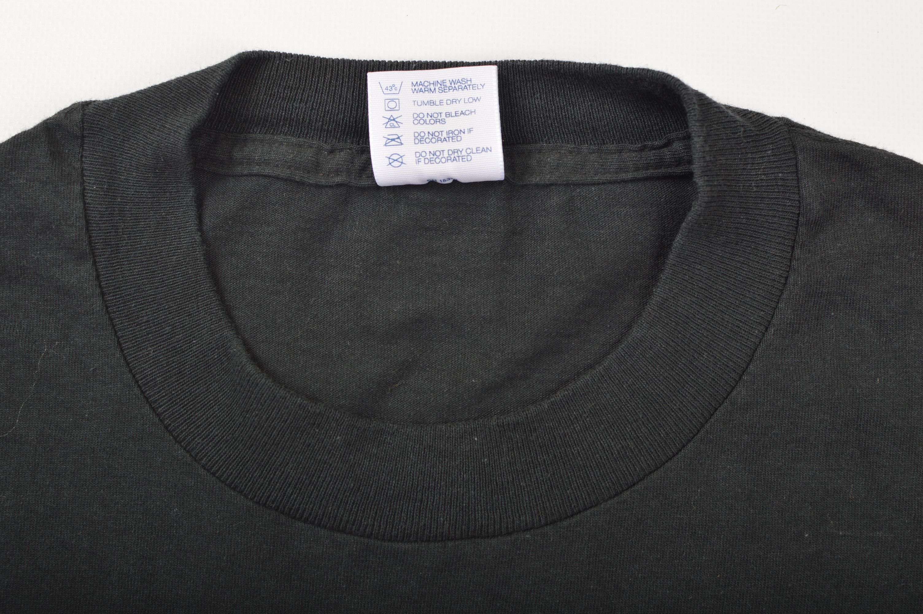 Delta × Vintage Delta Victor Victoria Movie Vintage 2000s T-Shirt Size US L / EU 52-54 / 3 - 7 Thumbnail