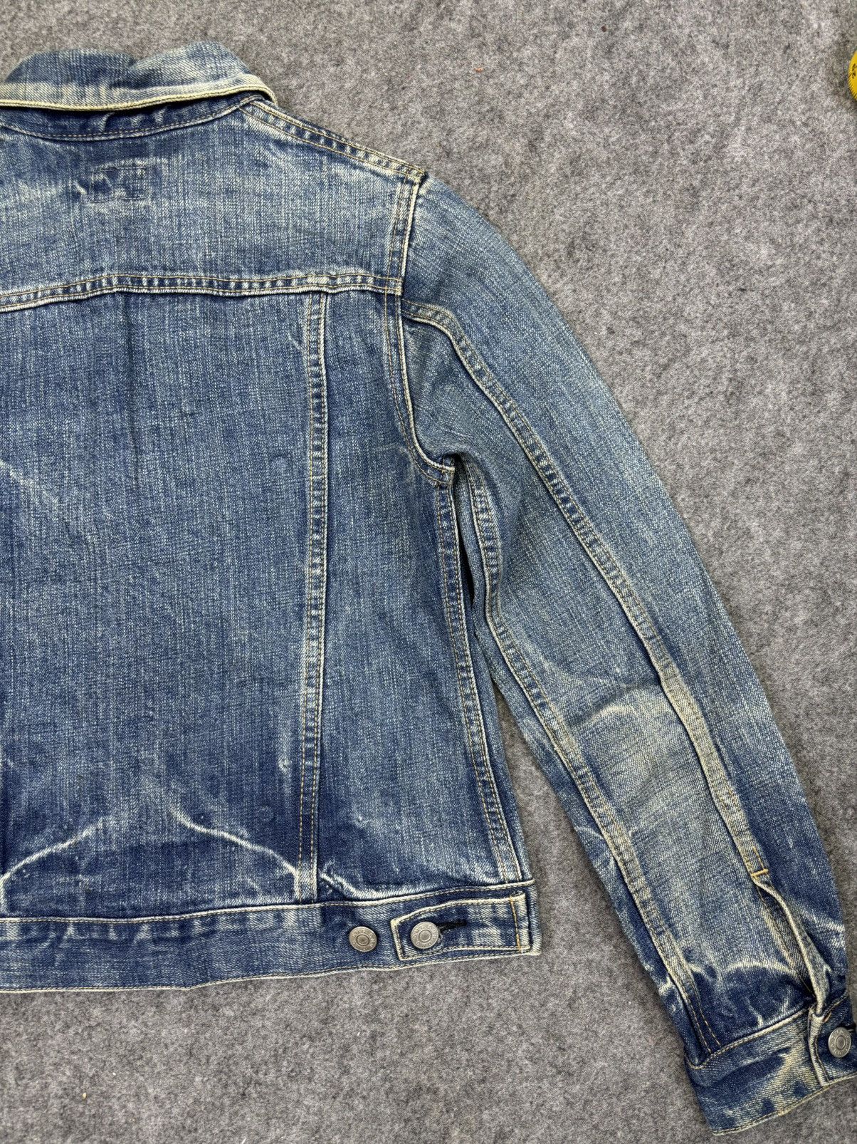 Spellbound 💥Raw Fades💥Vtg DMG Type 3 Trucker Jacket F951 Size US XS / EU 42 / 0 - 10 Thumbnail