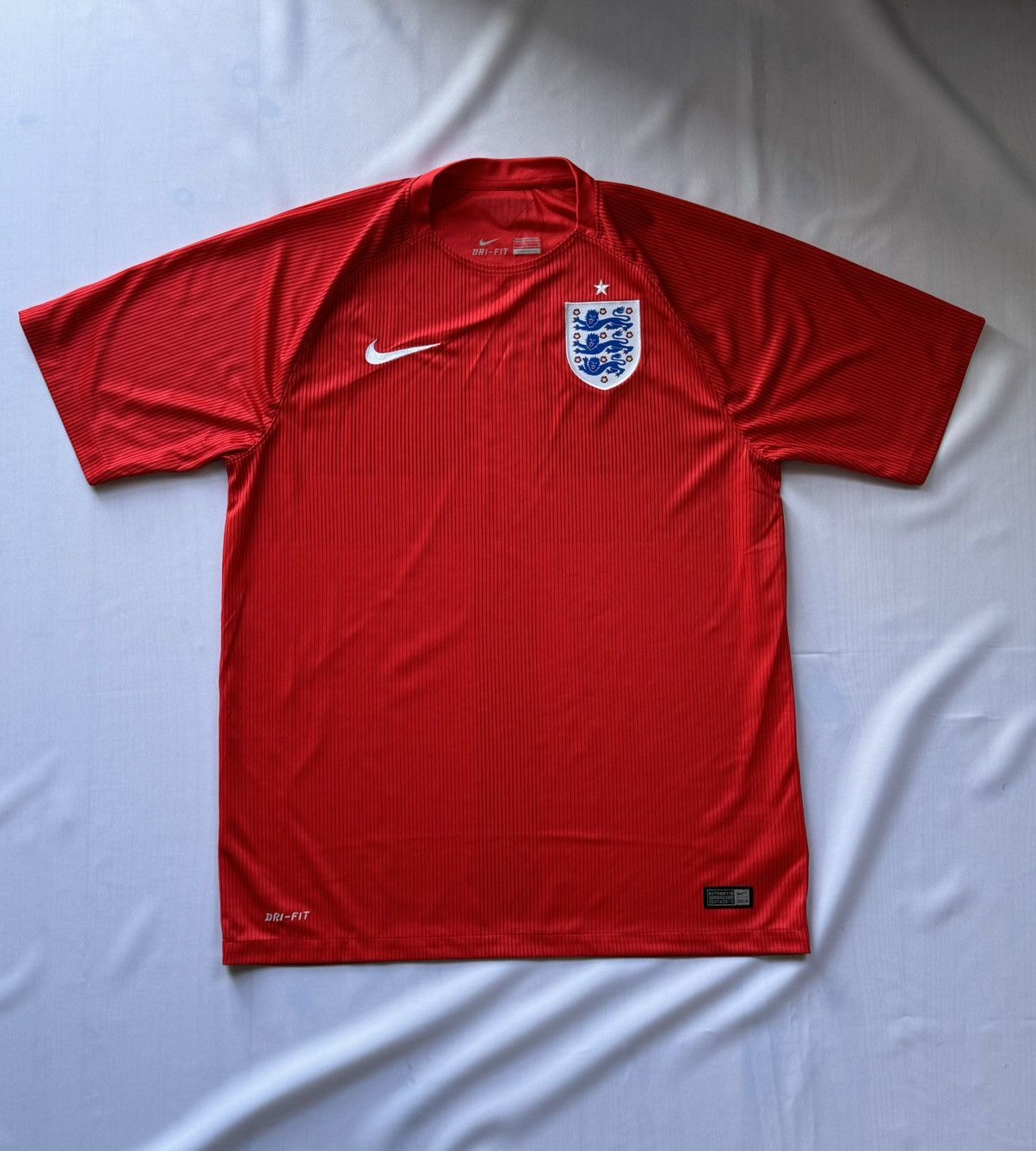 Nike × Vintage England 2014 2016 vintage shirt soccer jersey Size US L / EU 52-54 / 3 - 4 Thumbnail