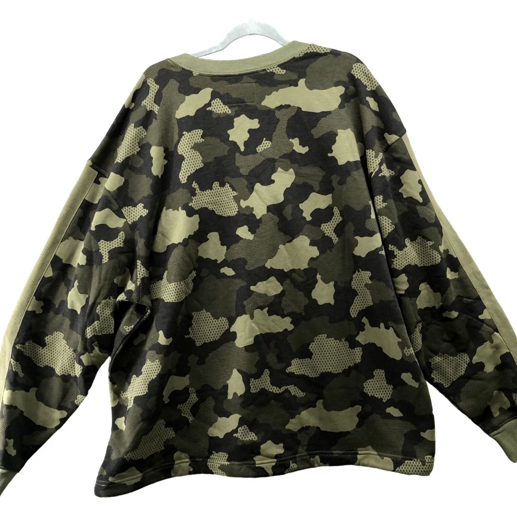 Champion Champion Camo Sweatshirt Mens 2XL Green Logo Wolf Crewneck Pullover Sweatshirt Size US XXL / EU 58 / 5 - 2 Thumbnail
