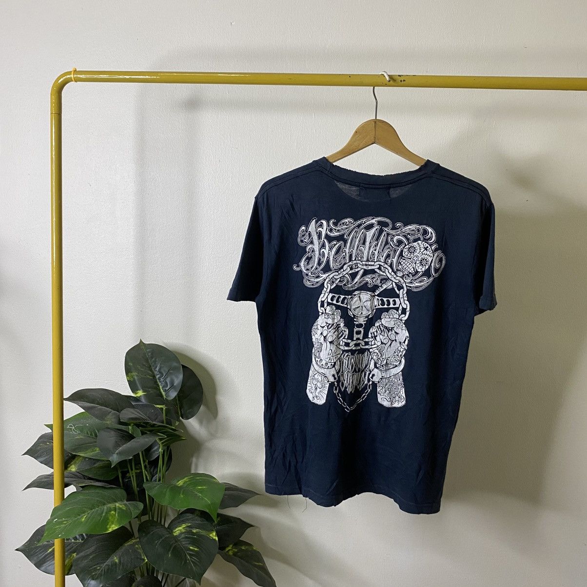 Vintage Vintage 2000s Bell Flower Kustom Supply Promo T Shirt Size US M / EU 48-50 / 2 - 1 Thumbnail