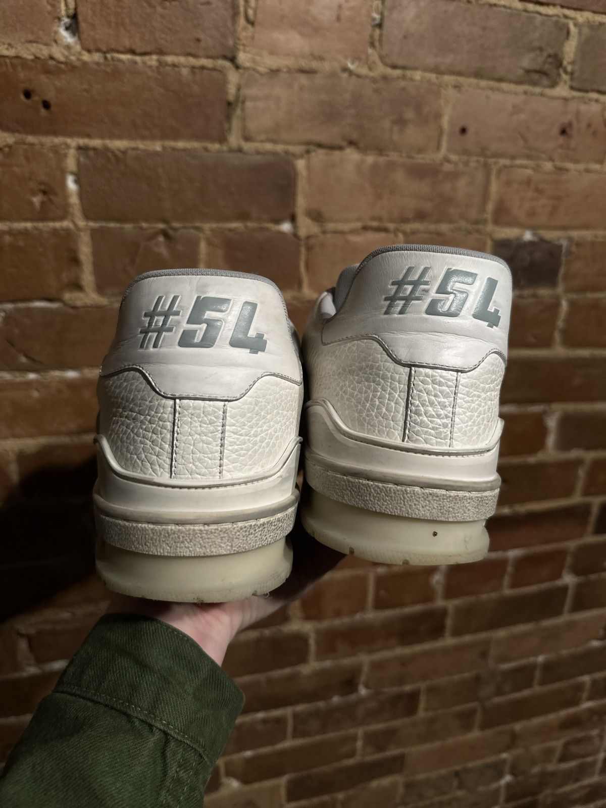 Louis Vuitton Louis Vuitton Signature Trainers Size US 11.5 / EU 44-45 - 2 Thumbnail