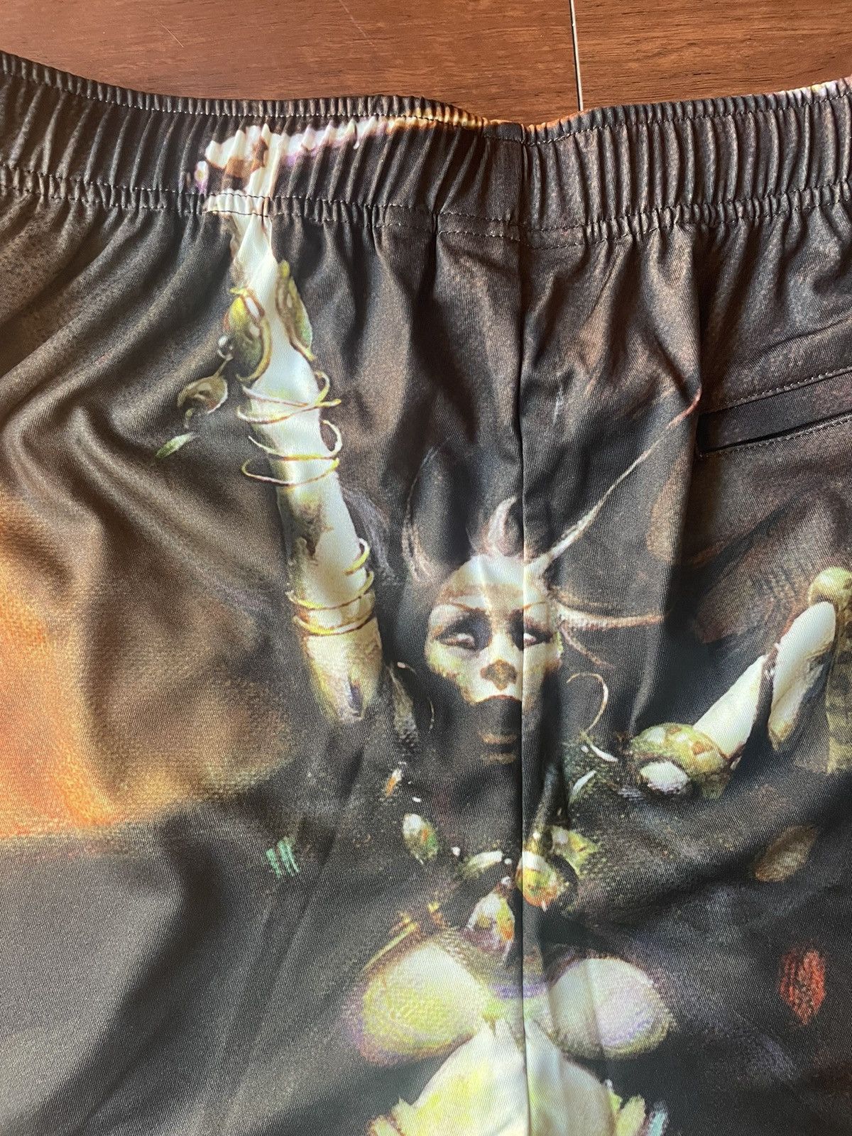 Supreme Supreme x Frank Frazetta Soccer Shorts - Woman With Scythe Size US 31 - 3 Thumbnail