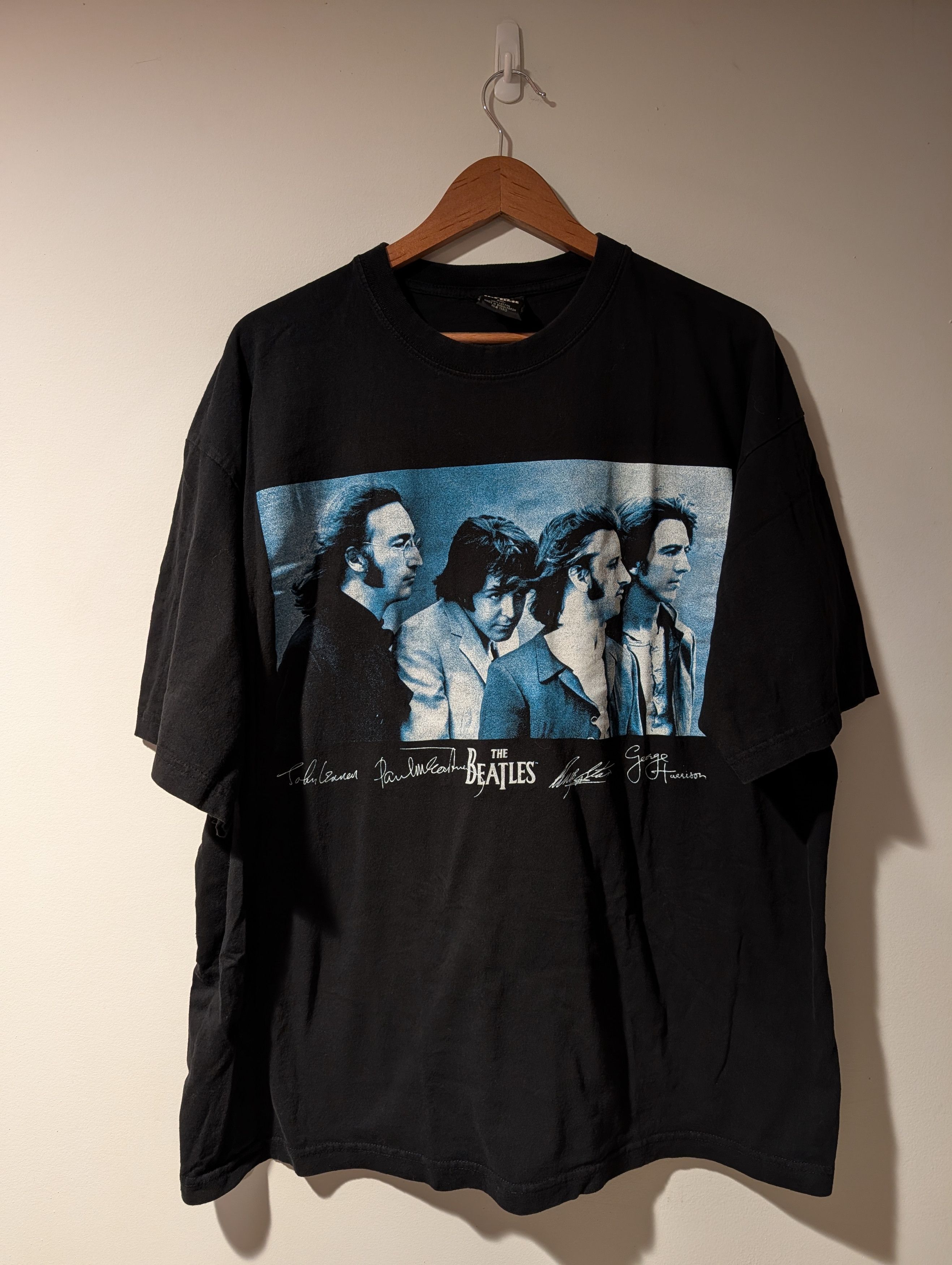 Band Tees Vintage The Beatles Rock Band Portrait Signature T Shirt Size US XXL / EU 58 / 5 - 1 Thumbnail