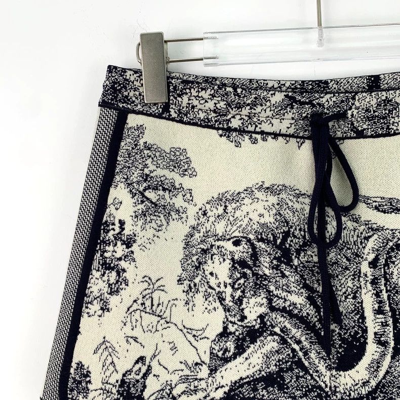 Dior Dior Jungle Series Color Block Logo Cashmere Shorts 2506-Ne Size 42" / US 20 - 3 Thumbnail