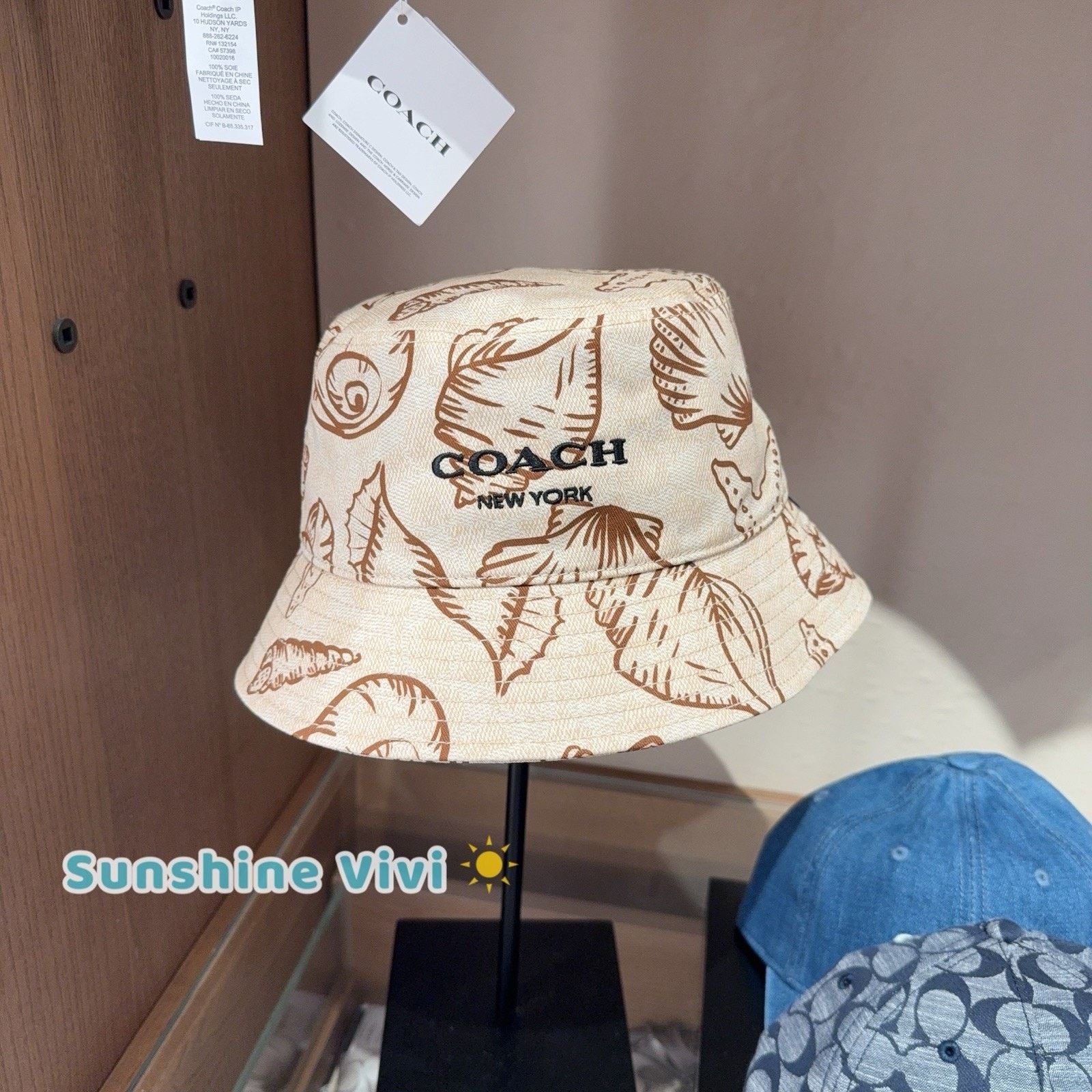 Coach NWT Coach women's Jumbo Seashell Bucket Hat CBO66 Size ONE SIZE - 1 Thumbnail