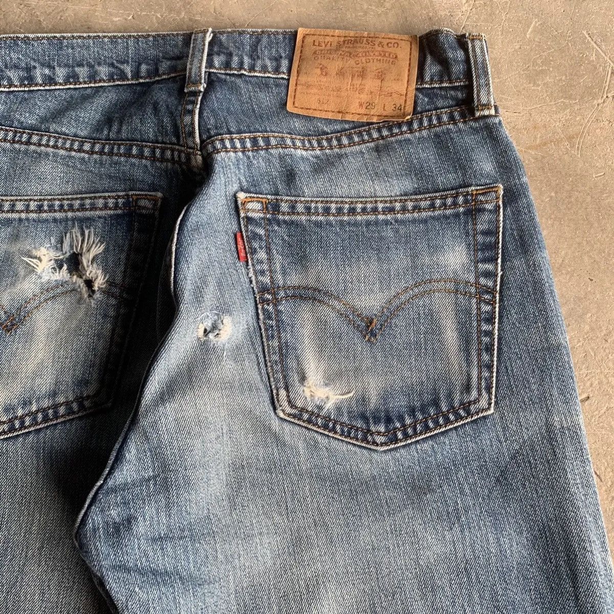 Levi's Vintage Levi’s 512 Blue Wash Jeans Distressed Denim Pants Size US 28 / EU 44 - 13 Thumbnail