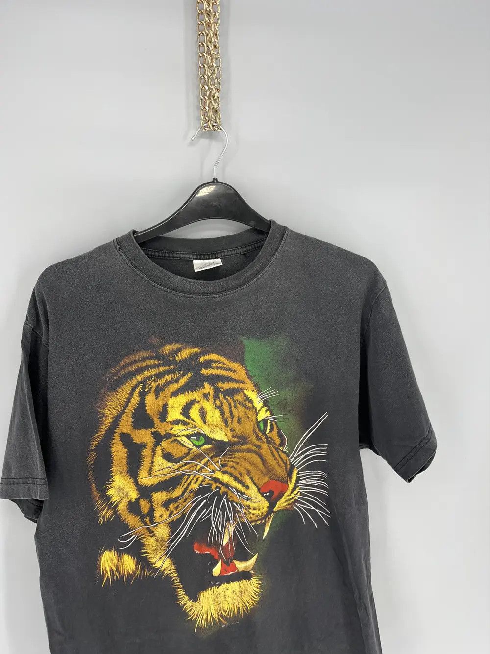 Vintage Vintage 90s Tiger Face Boxy Fit Tee Zip It London Size US L / EU 52-54 / 3 - 5 Thumbnail