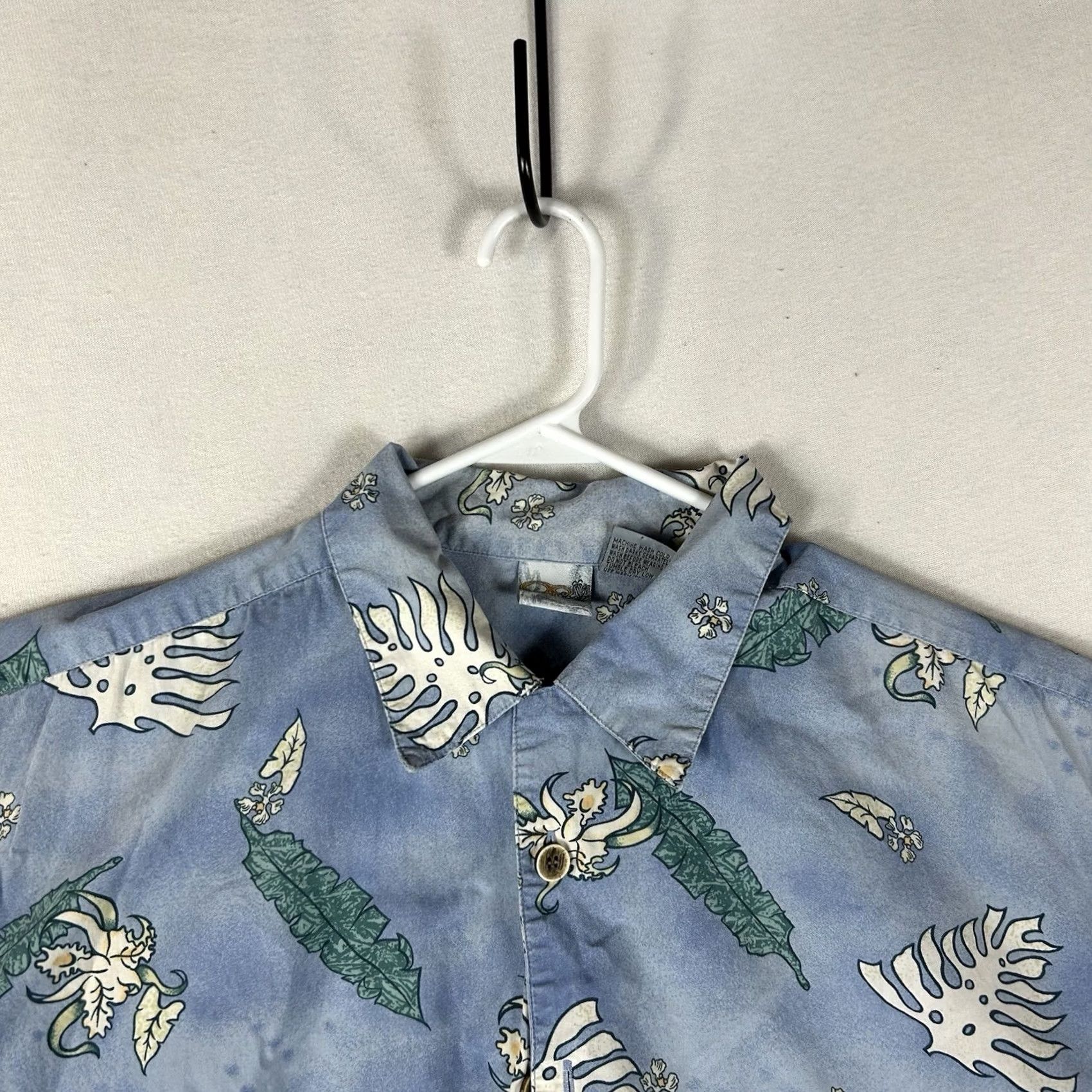 Vintage OP Sport Short Sleeve Hawaiian Shirt Mens XL Travel Blue Abstract Floral Relaxed Size US XL / EU 56 / 4 - 2 Thumbnail