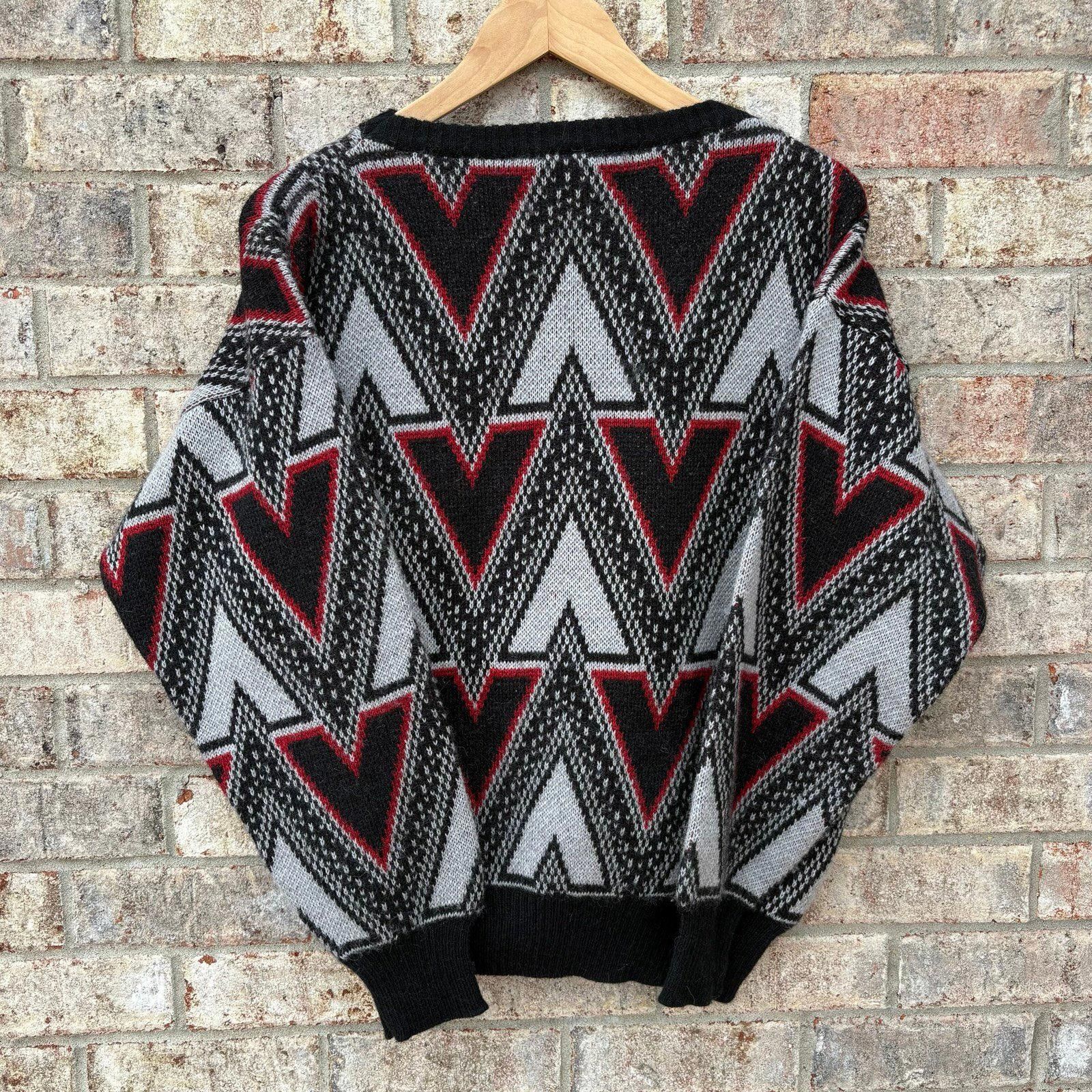Other 80s made in Italy abstract Wool sweater Size US L / EU 52-54 / 3 - 9 Thumbnail