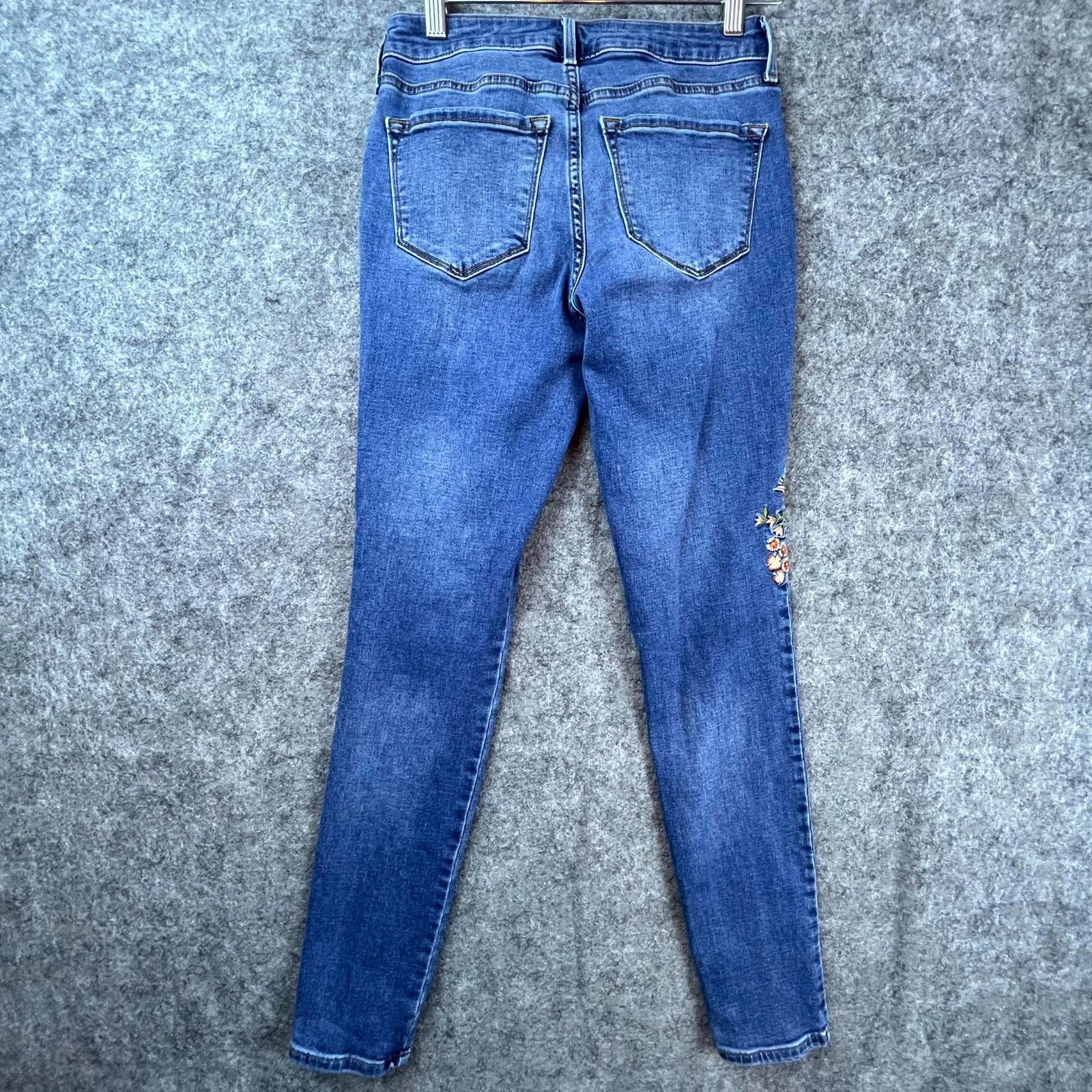 Old Navy Old Navy Rockstar Jeans Womens 2 Blue Y2K Skinny Embroidered Size 26" / US 2 / IT 38 - 2 Thumbnail