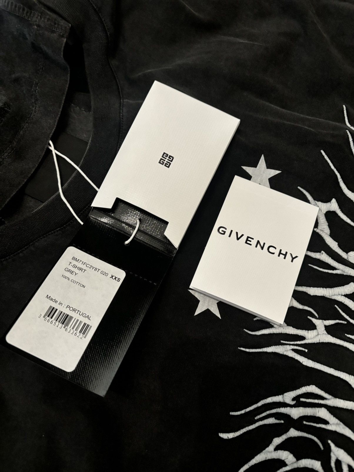 Givenchy Givenchy Layered Masked Tshirt Size US XXS / EU 40 - 5 Thumbnail