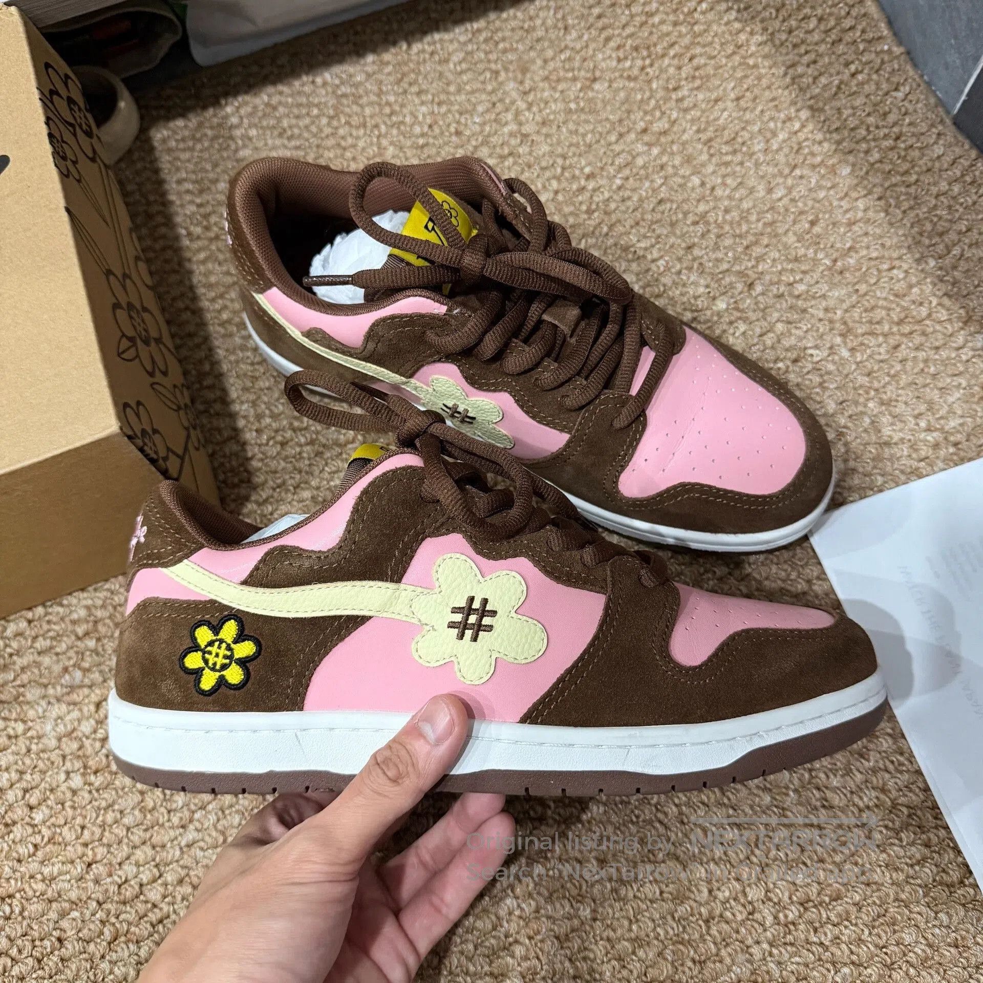 Other Retro Stylish Low-Top Sneakers in Pink. Size US 8 / EU 41 - 2 Thumbnail