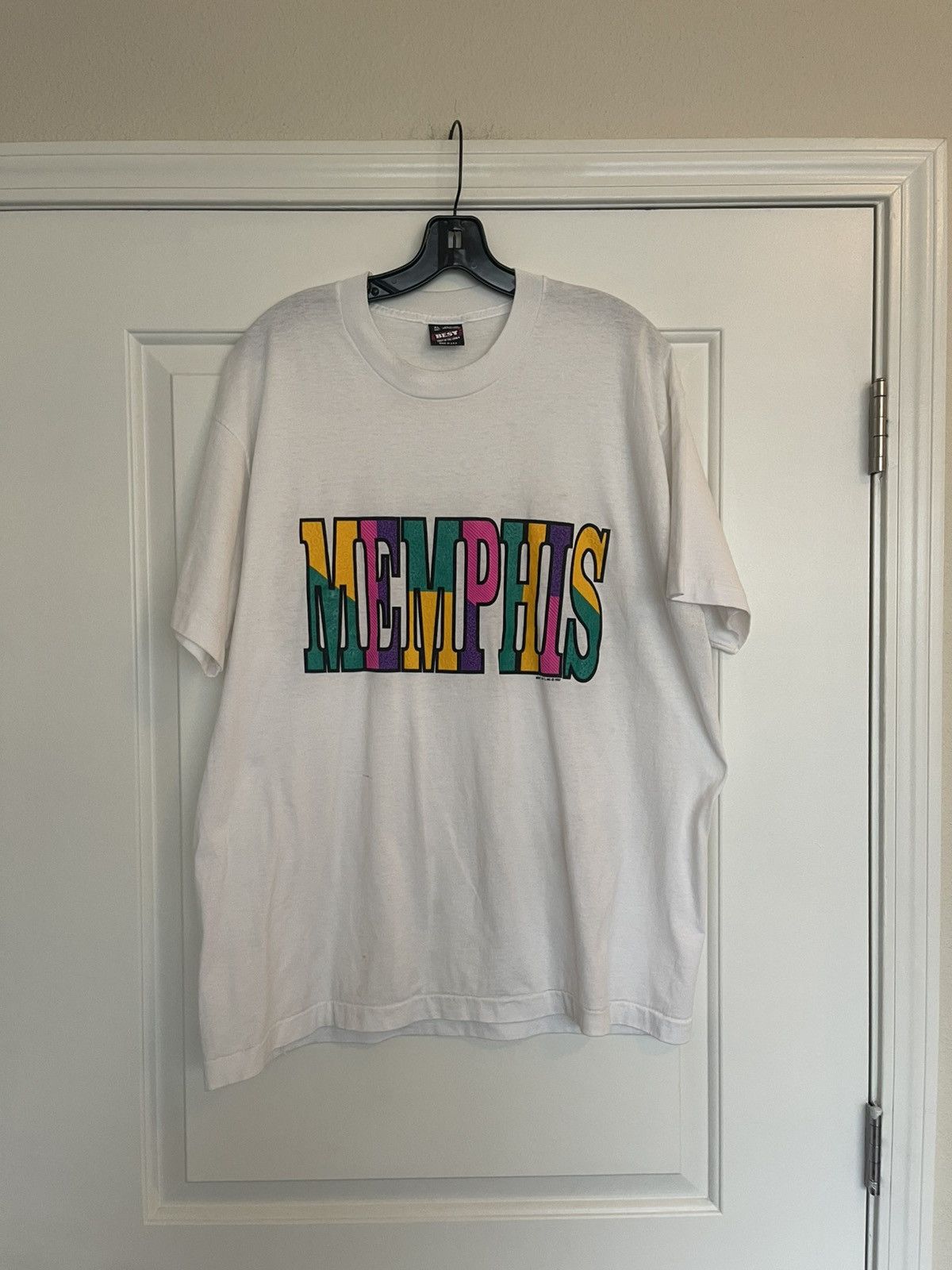 Fruit Of The Loom × Vintage Vintage 1993 Memphis Tennessee Tourist White T-shirt Size US XL / EU 56 / 4 - 1 Thumbnail