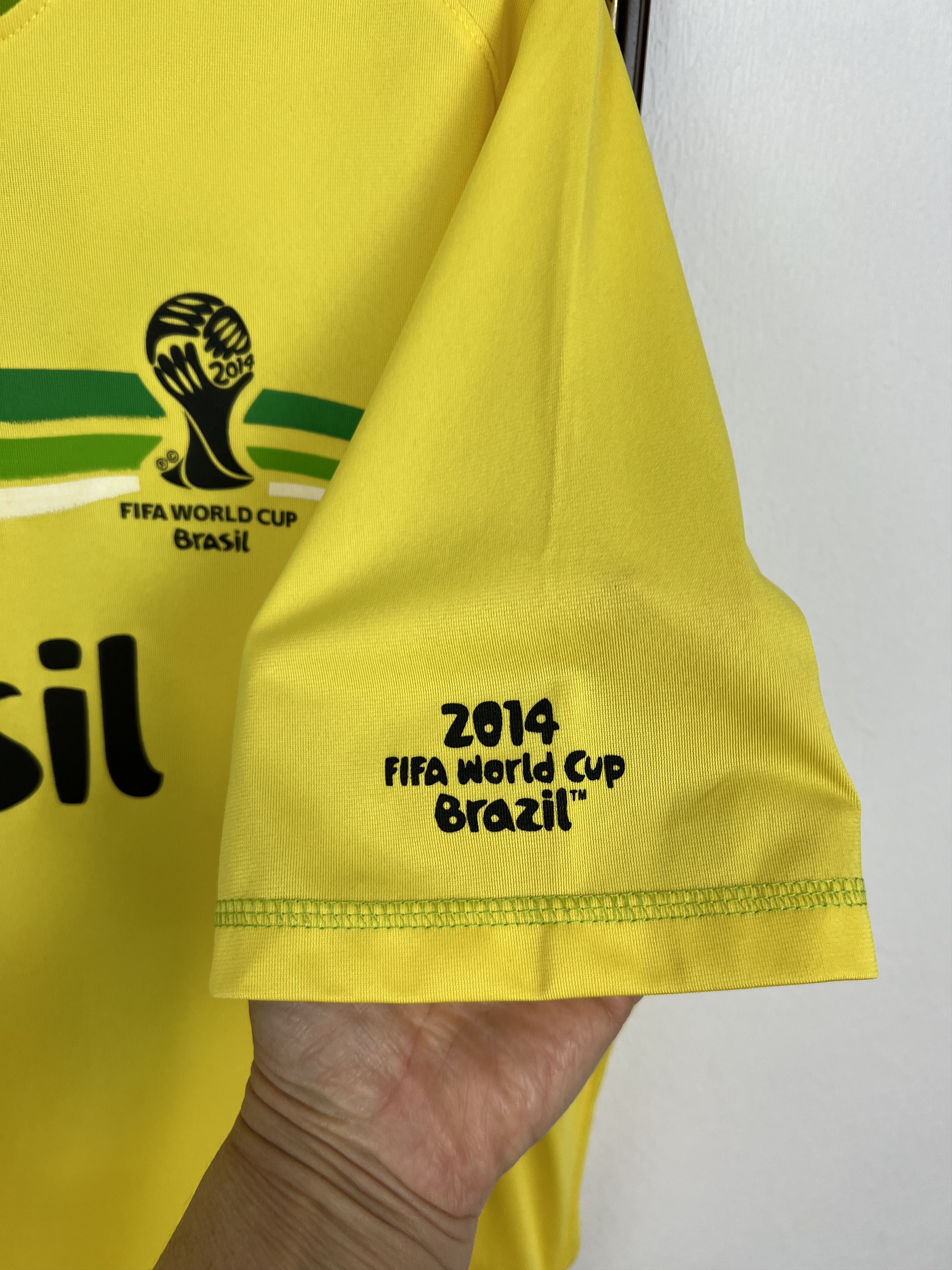 Vintage 2014 Brazil World Cup Football Fun Shirt Soccer Tee Hype Size US XL / EU 56 / 4 - 4 Thumbnail