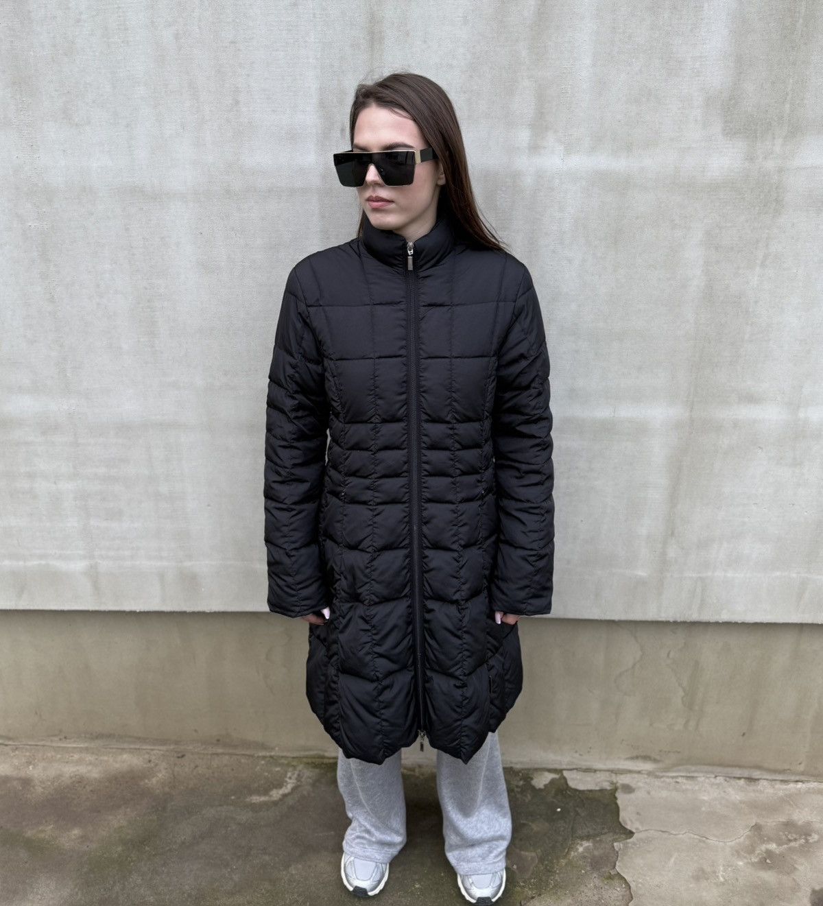 Moncler Moncler Vintage Women Down Puffer Coat Quilted Long 2 (S) Size S / US 4 / IT 40 - 2 Thumbnail