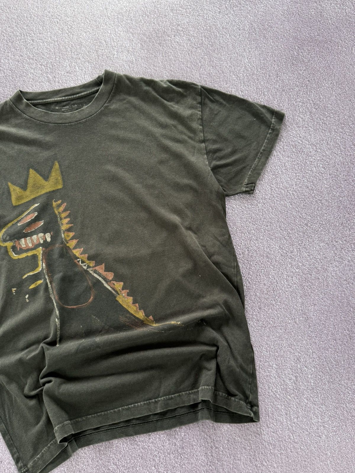Vintage Vintage Jean Michel Basquiat Faded Art T-Shirt Size US L / EU 52-54 / 3 - 5 Thumbnail