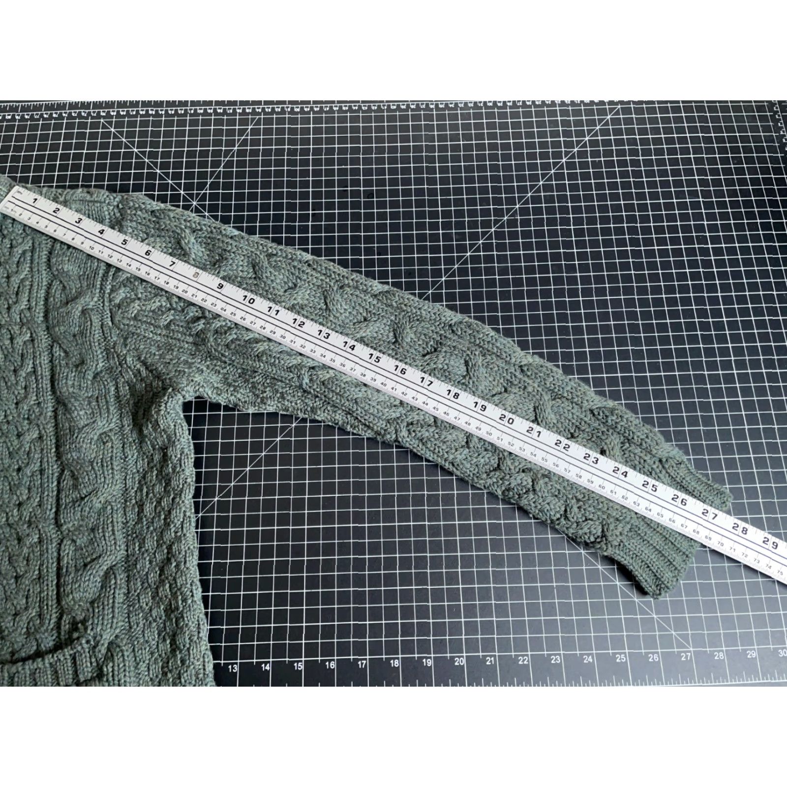 Vintage Inis Crafts Merino Wool Full Zip Sweater Women's Large Green Cable Knit Ireland Size L / US 10 / IT 46 - 7 Thumbnail
