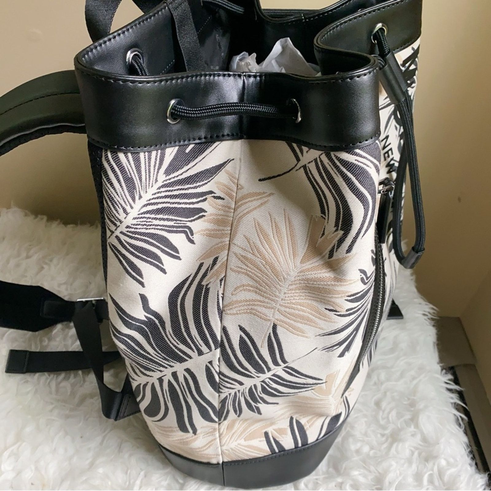 Michael Kors Michael Kors Cooper Palm Jacquard Mariner Backpack Size ONE SIZE - 6 Thumbnail